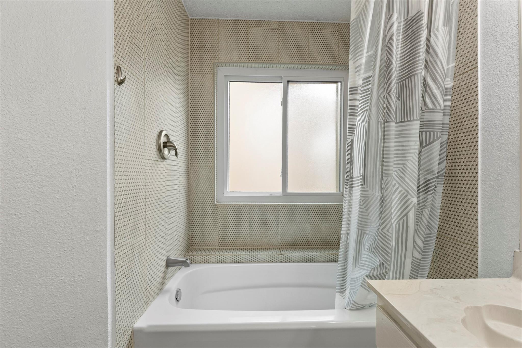 1553 Beaconshire Road