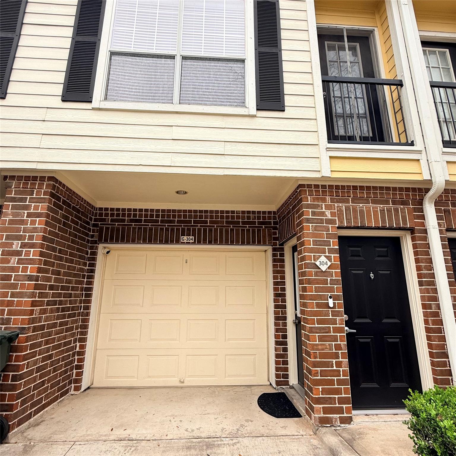 9200 Westheimer Road # 304