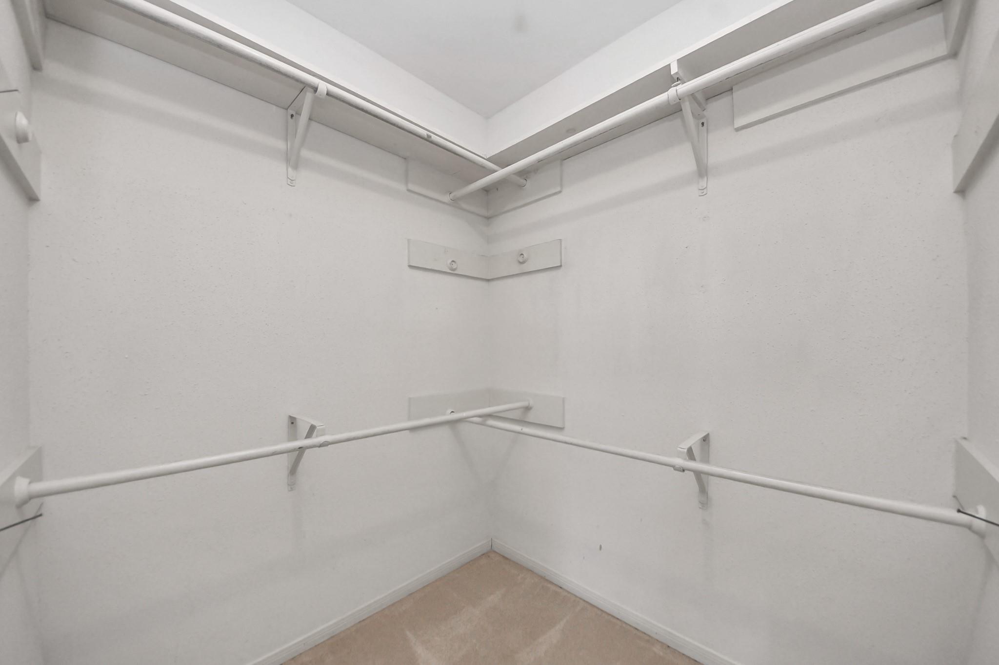 9423 Garden Bridge Street