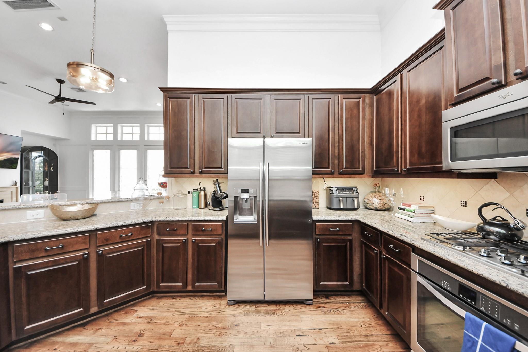 8928 Lakeshore Bend Drive
