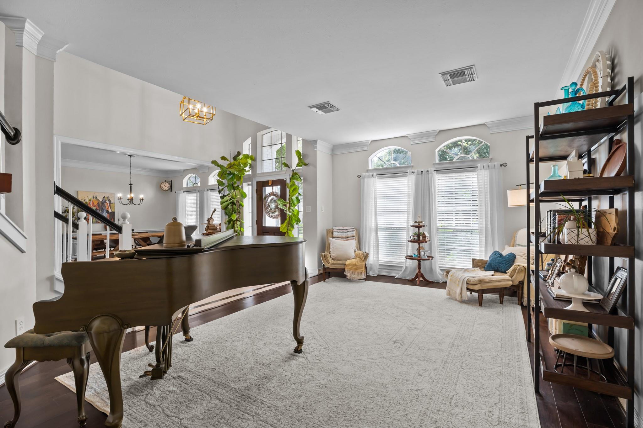 2413 Sawgrass Court