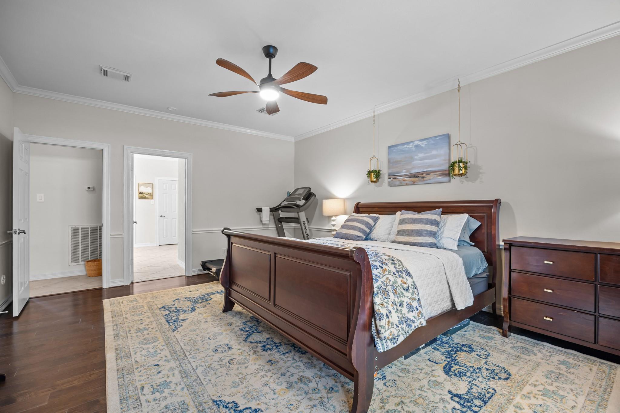 2413 Sawgrass Court
