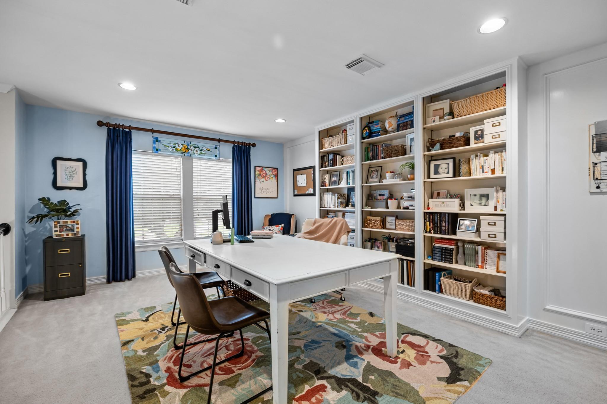 2413 Sawgrass Court
