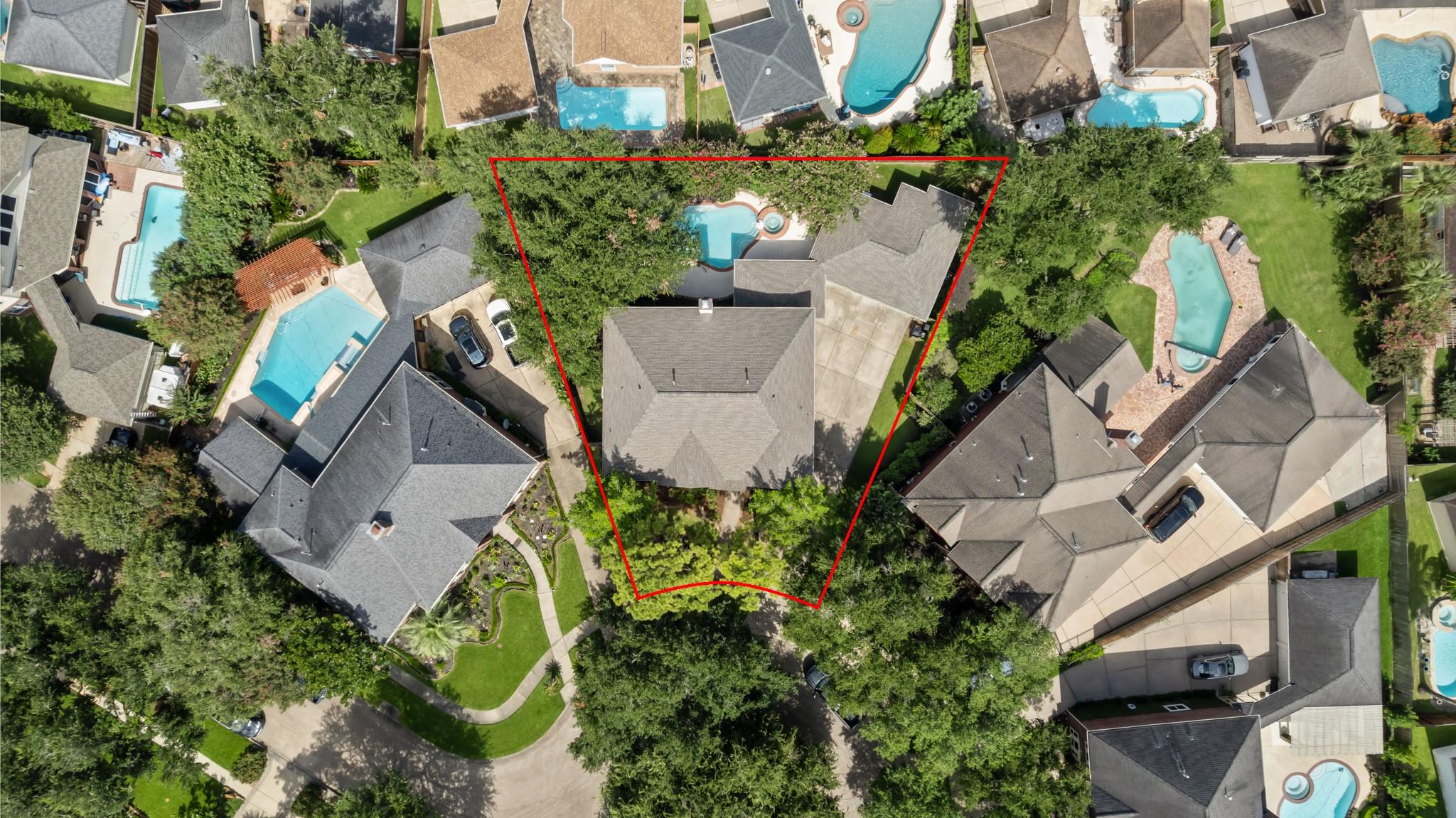 2413 Sawgrass Court