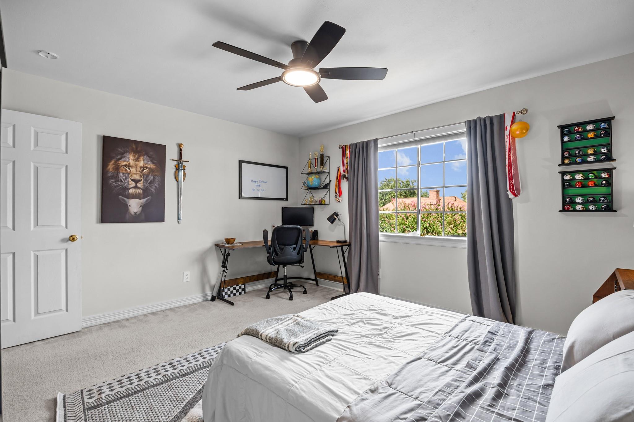 2413 Sawgrass Court
