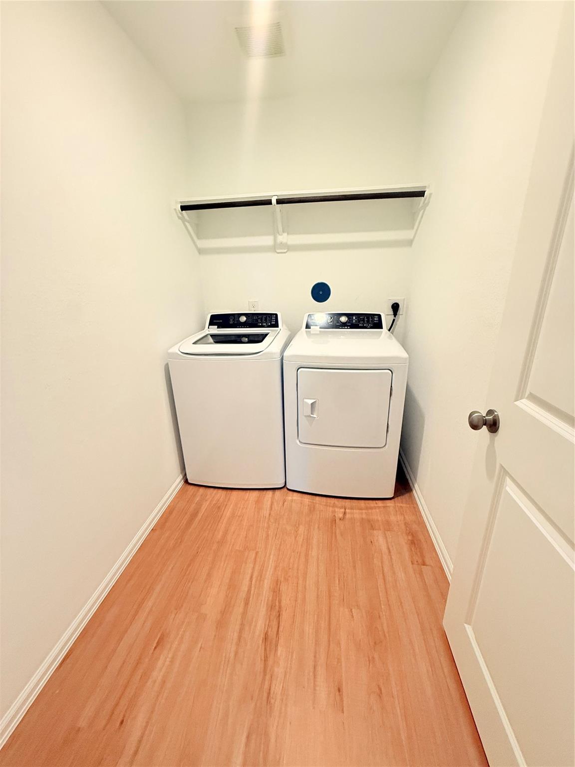 702 Pleasant Point Drive, Beasley