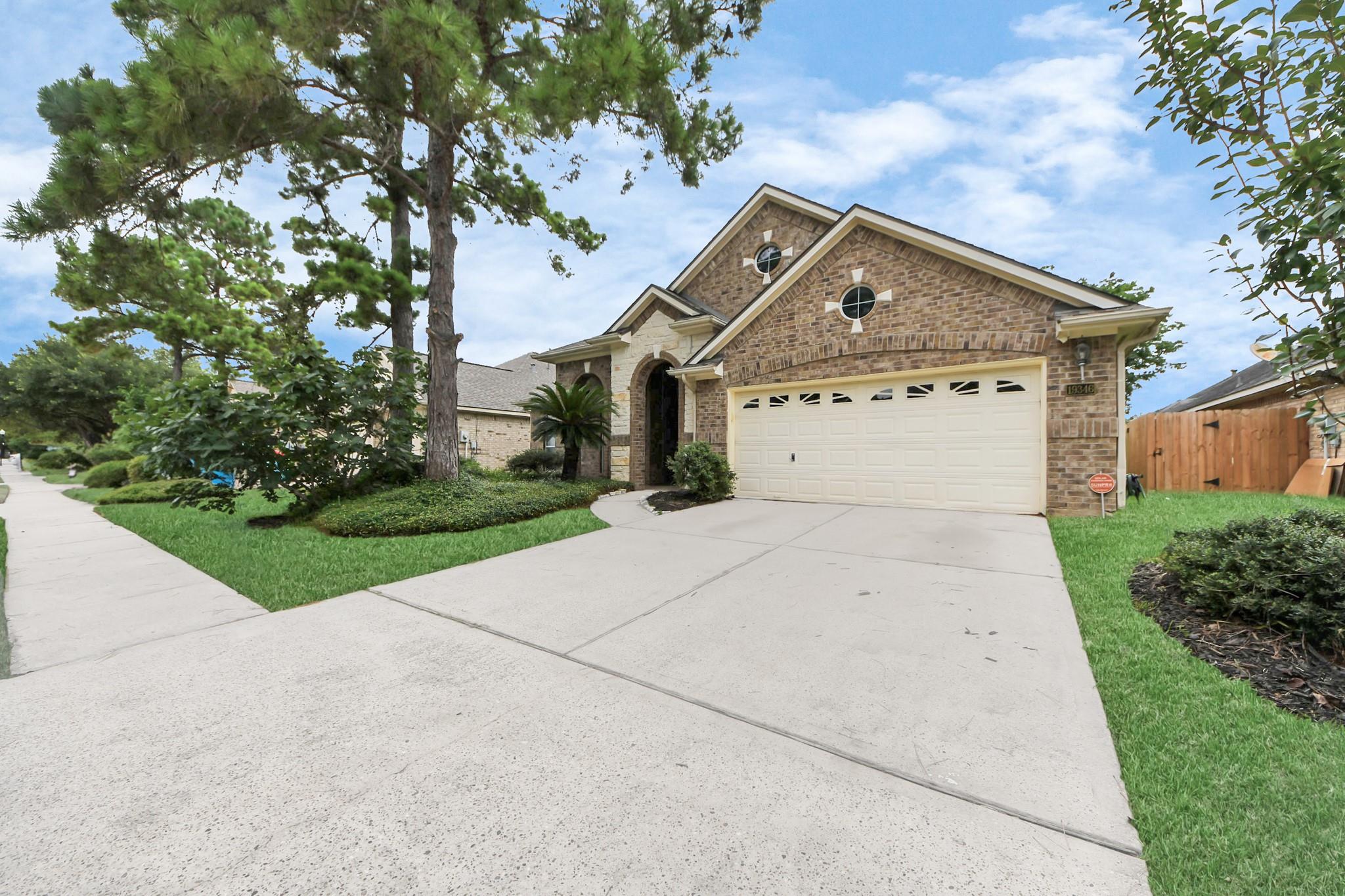 19346 Dickson Park Drive