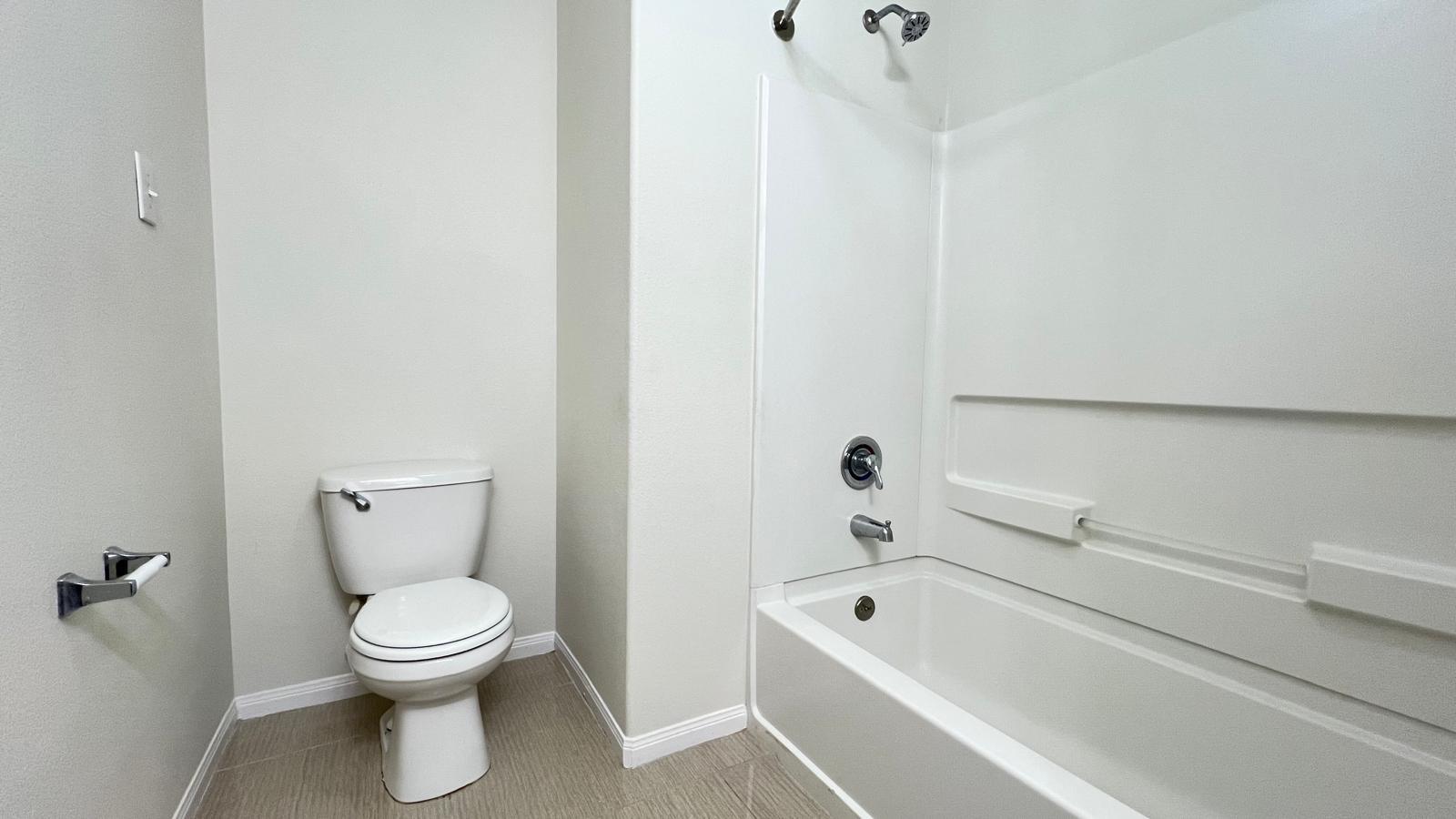 6906 Clover Walk Lane