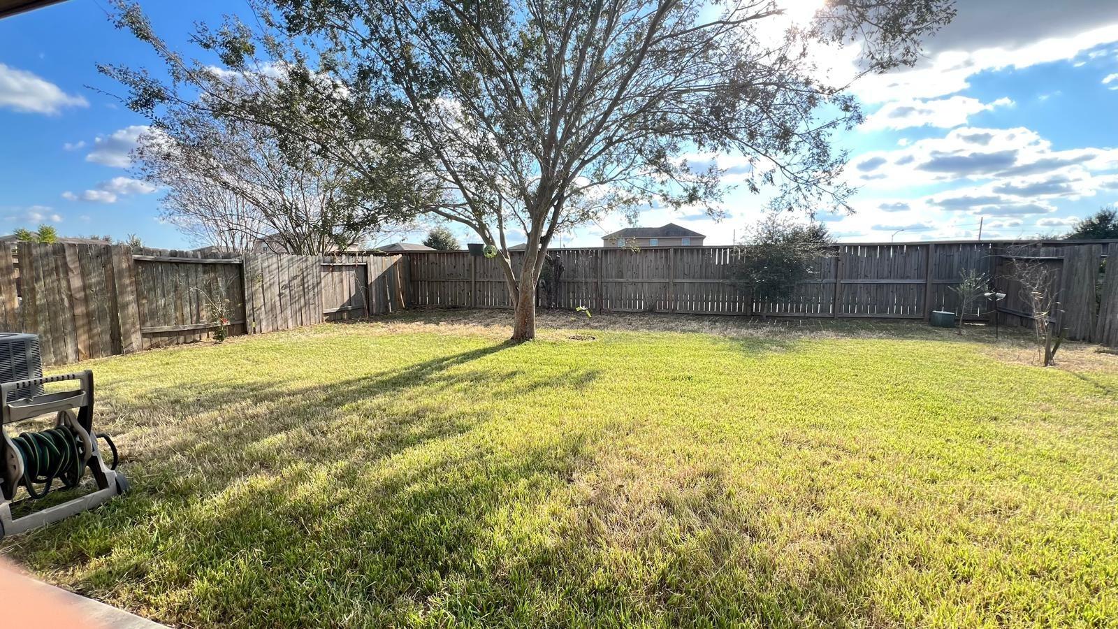 6906 Clover Walk Lane