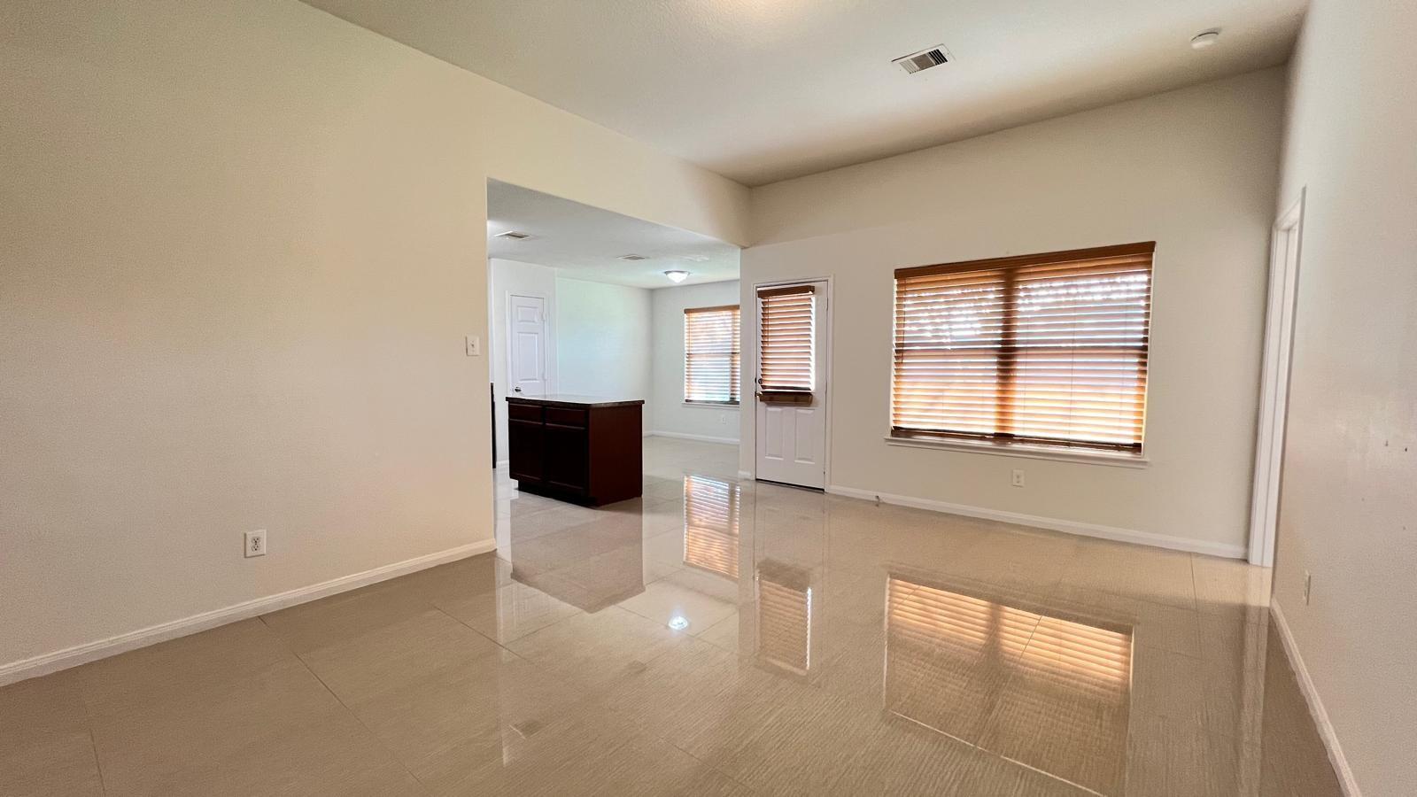 6906 Clover Walk Lane