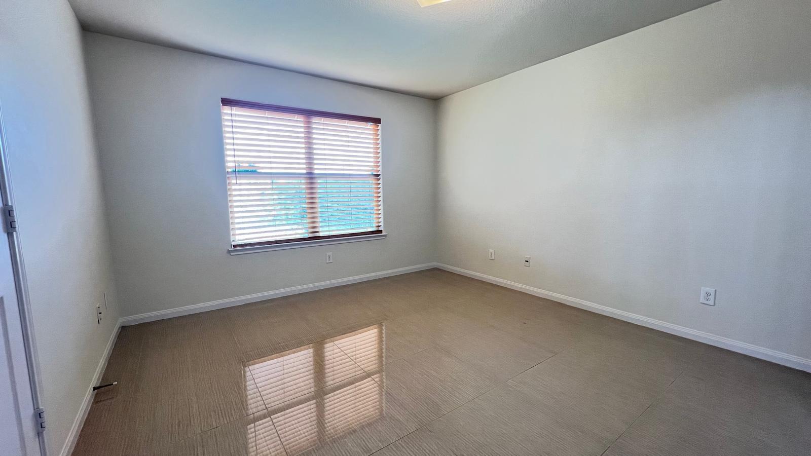 6906 Clover Walk Lane