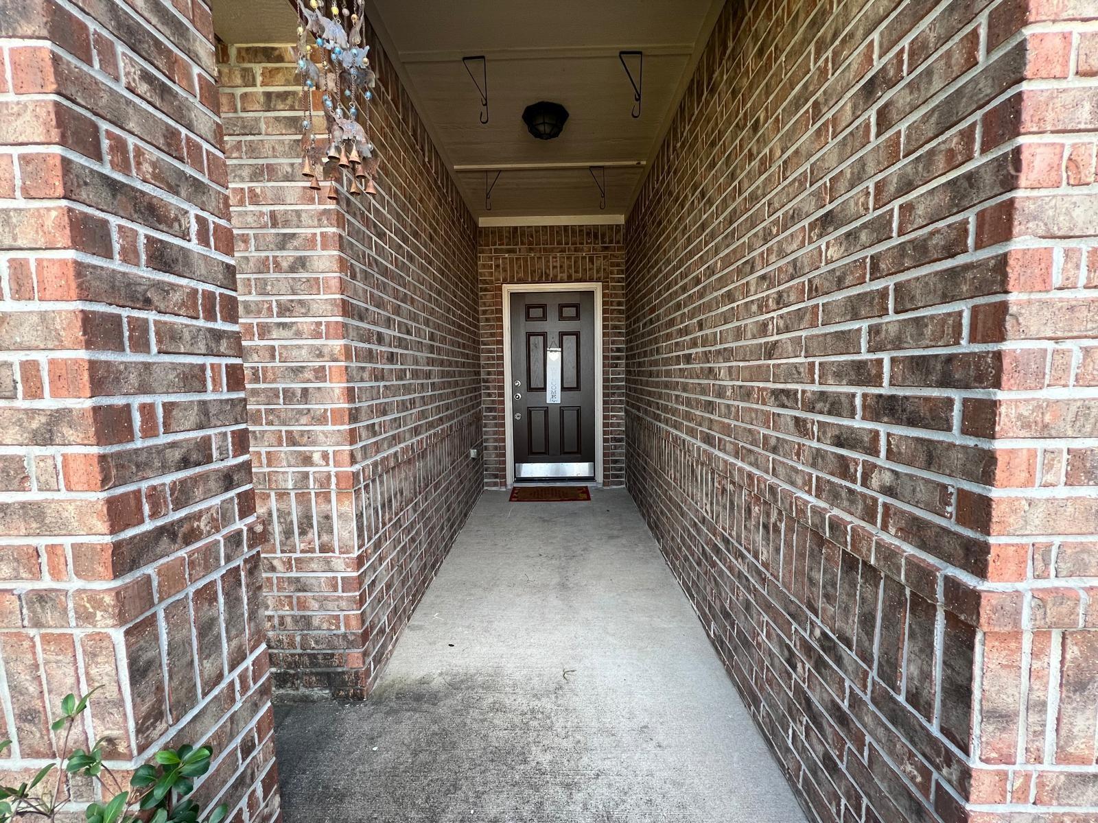 6906 Clover Walk Lane