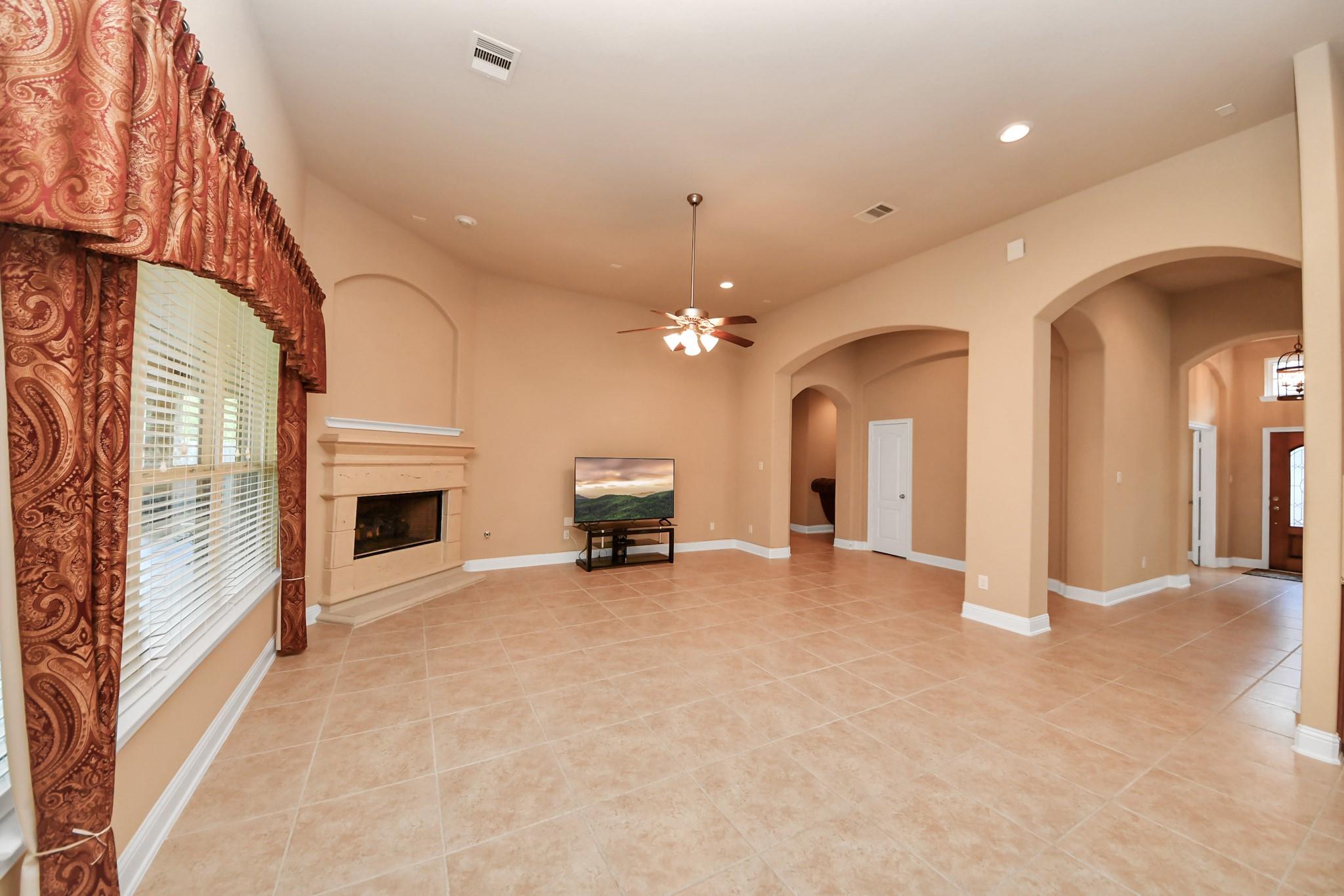 5806 Oakdale Meadows