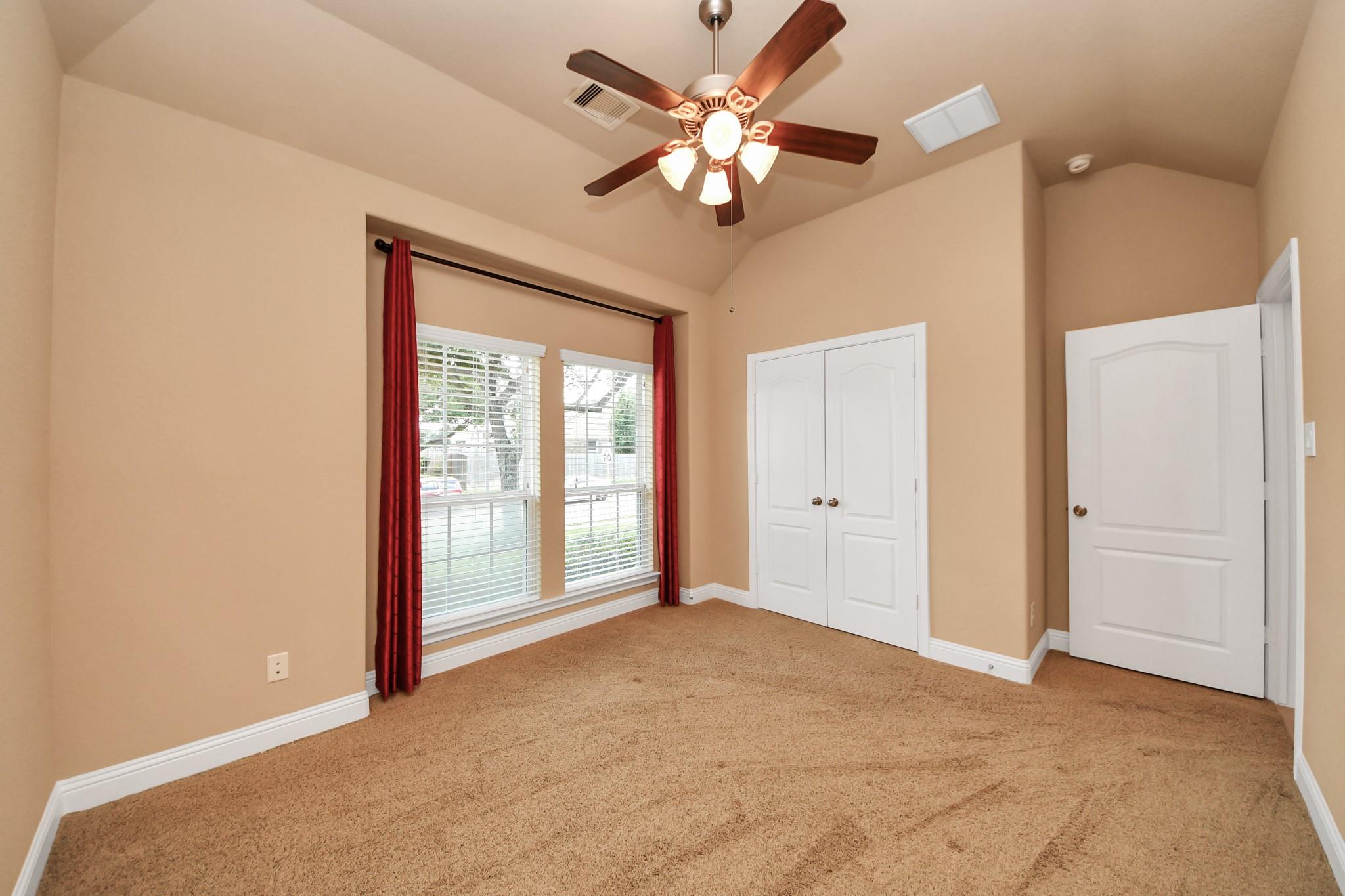 5806 Oakdale Meadows