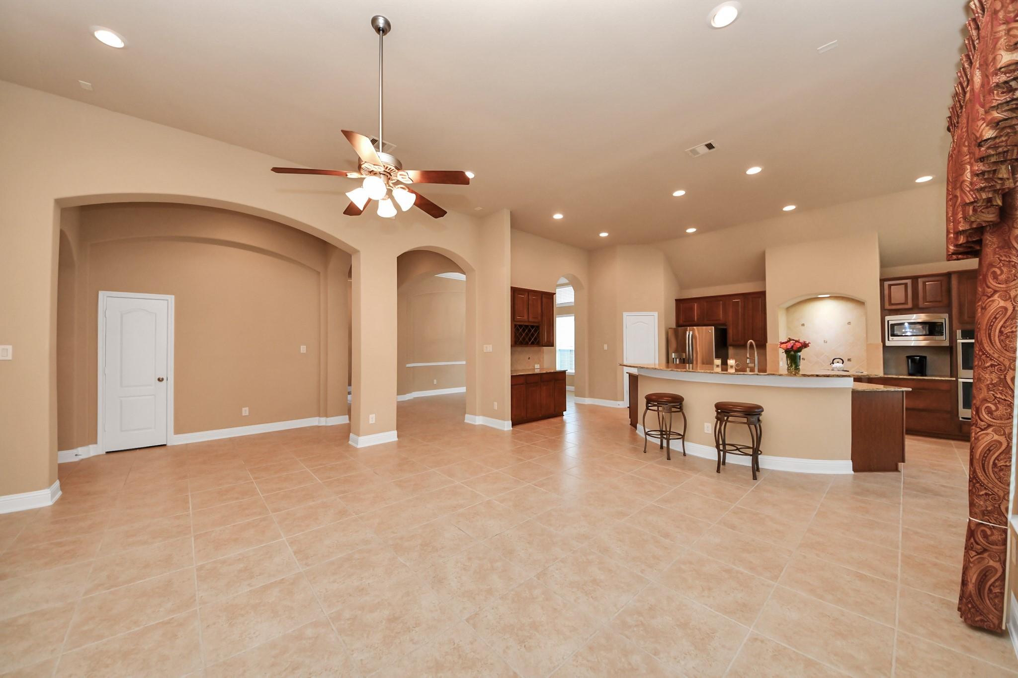 5806 Oakdale Meadows