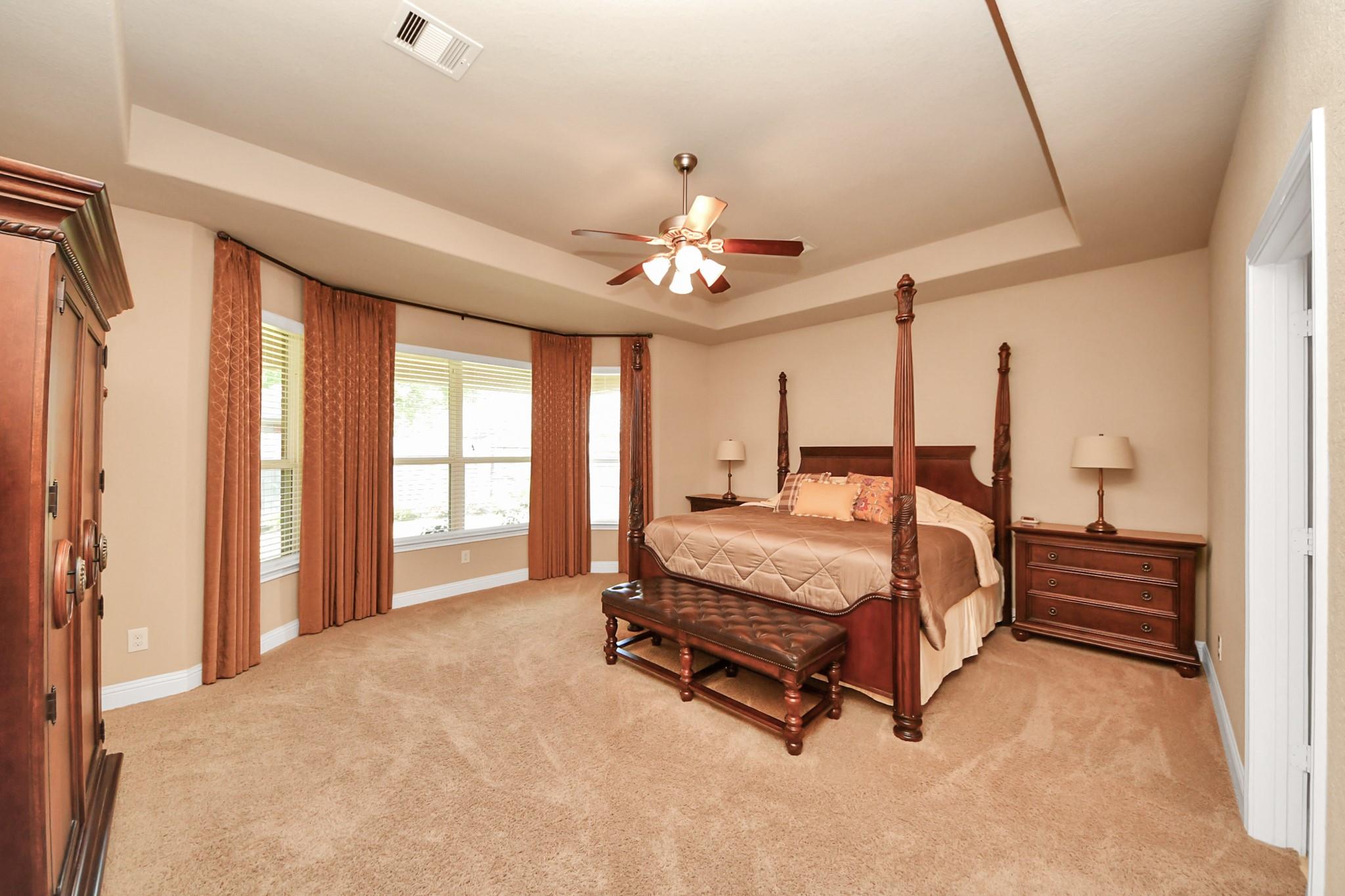 5806 Oakdale Meadows