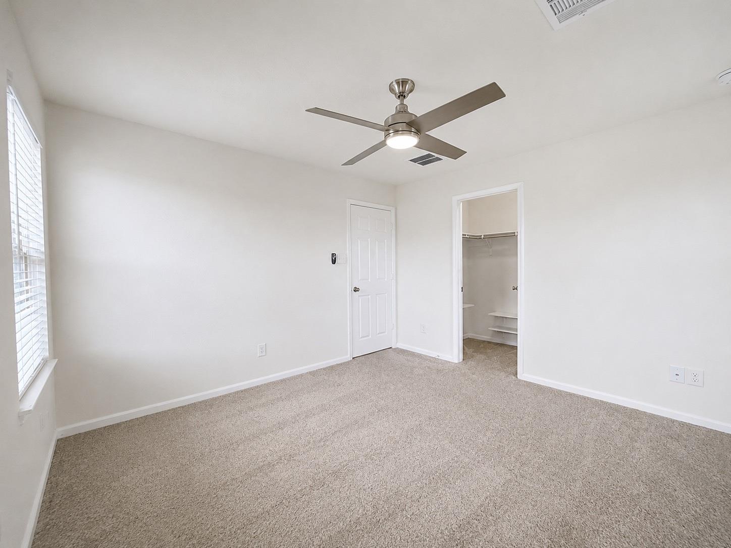 25323 Queens Causeway Lane