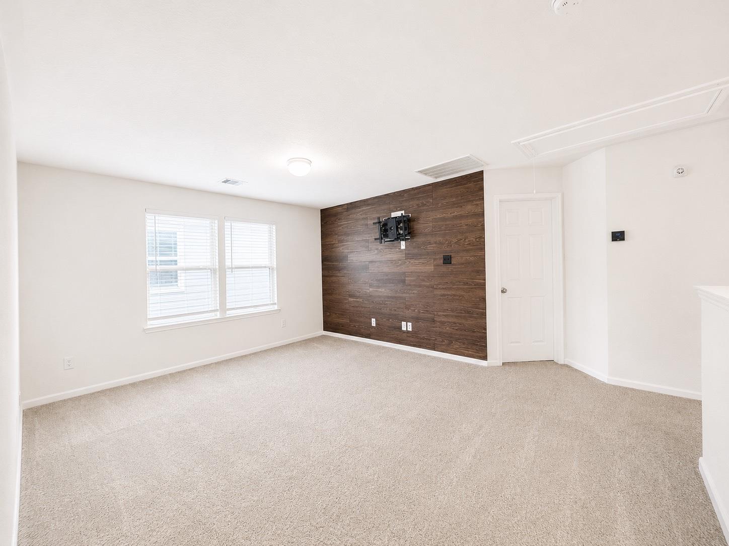 25323 Queens Causeway Lane