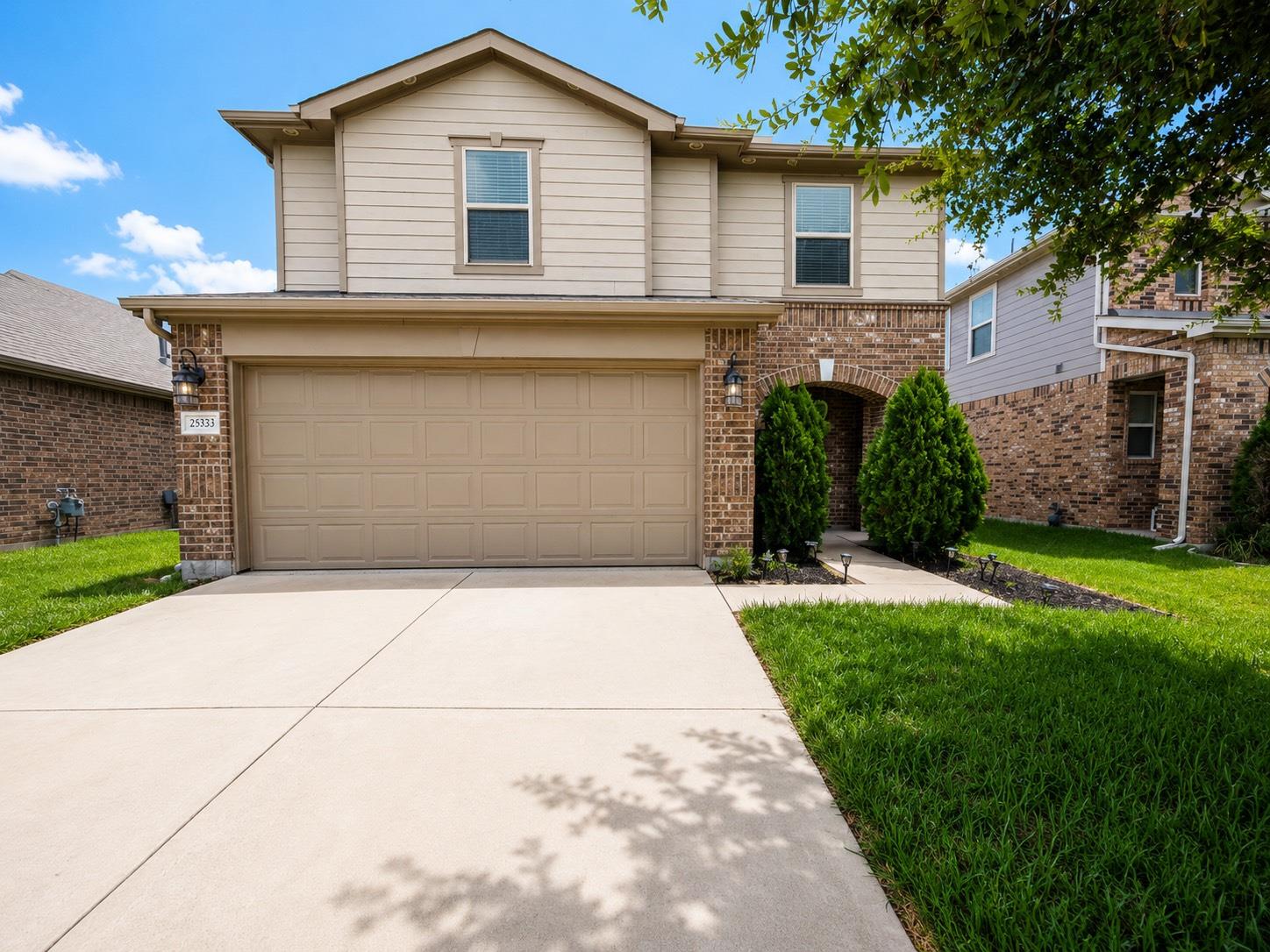 25323 Queens Causeway Lane