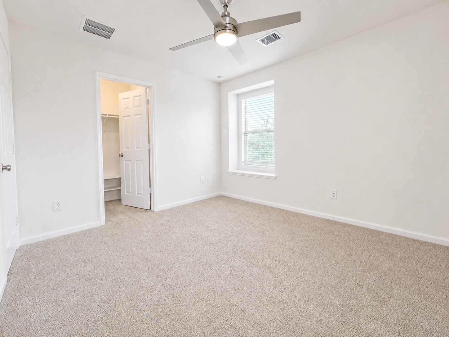 25323 Queens Causeway Lane