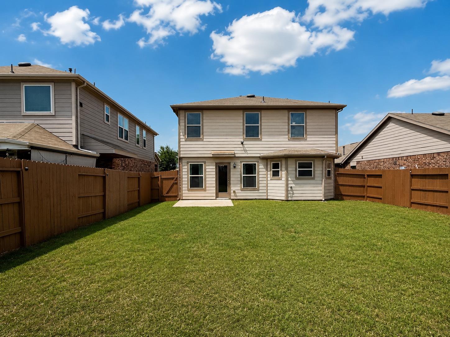 25323 Queens Causeway Lane