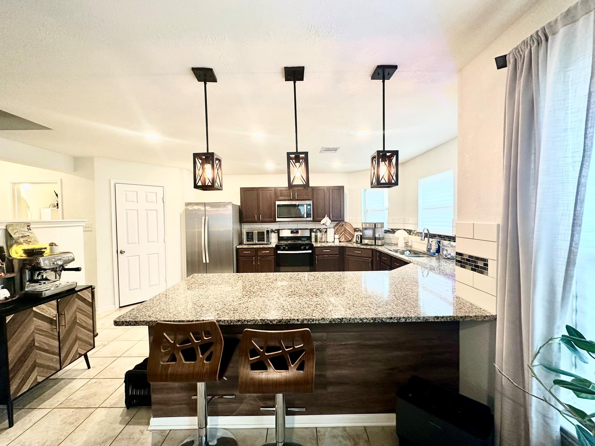 25323 Queens Causeway Lane