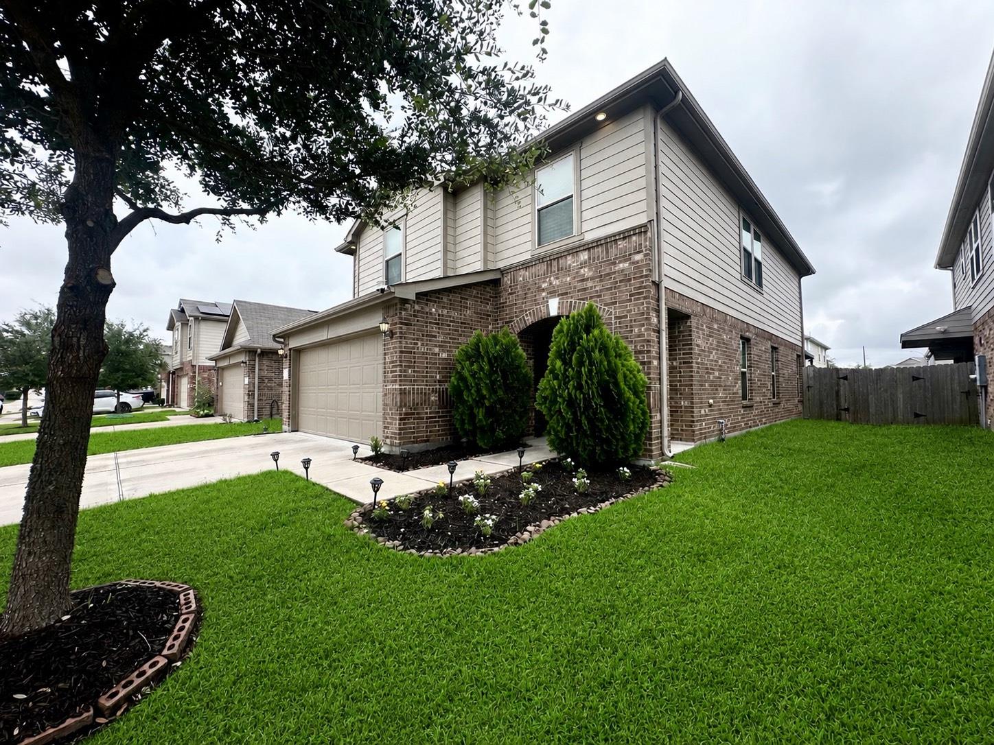 25323 Queens Causeway Lane