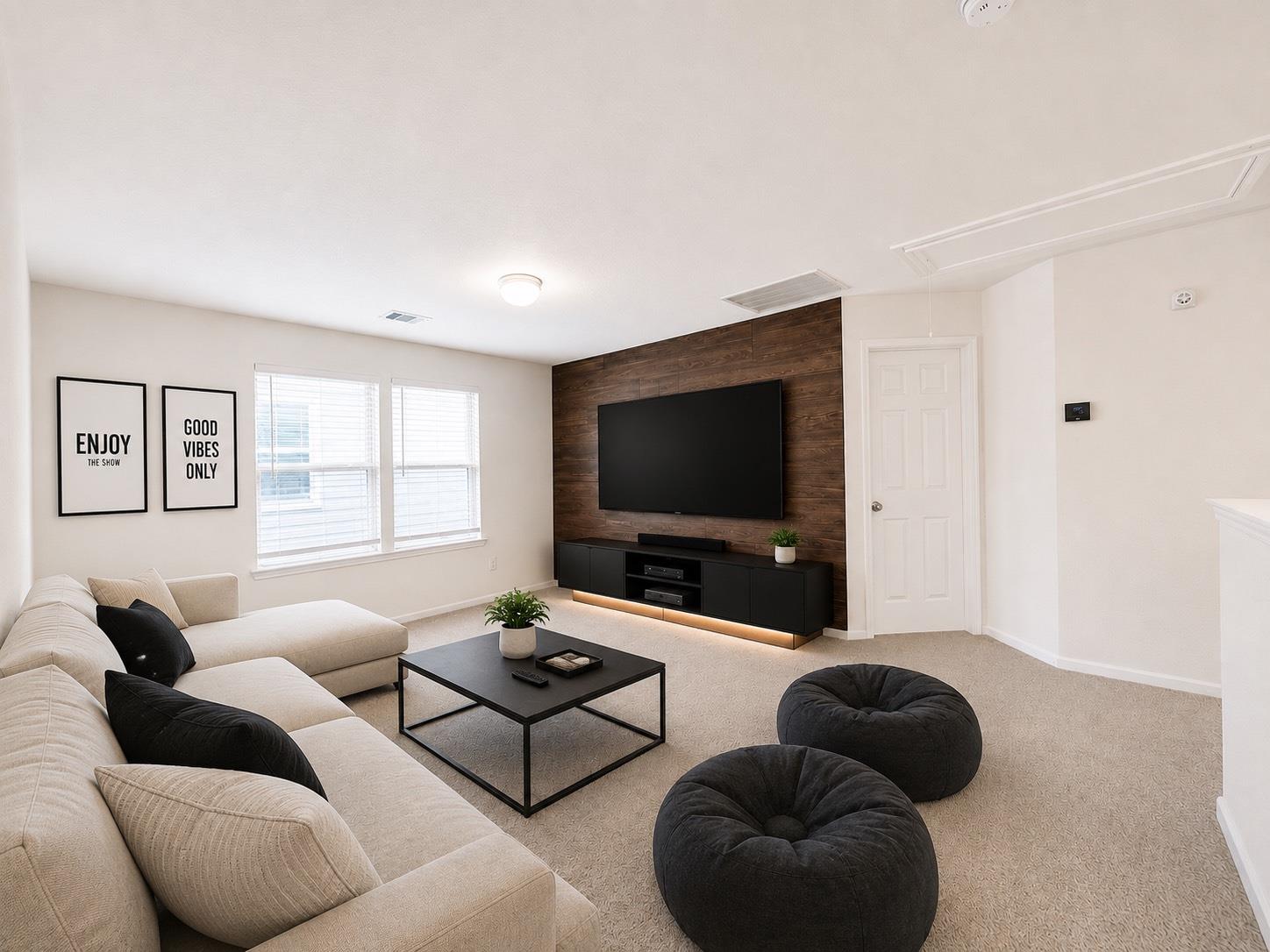 25323 Queens Causeway Lane