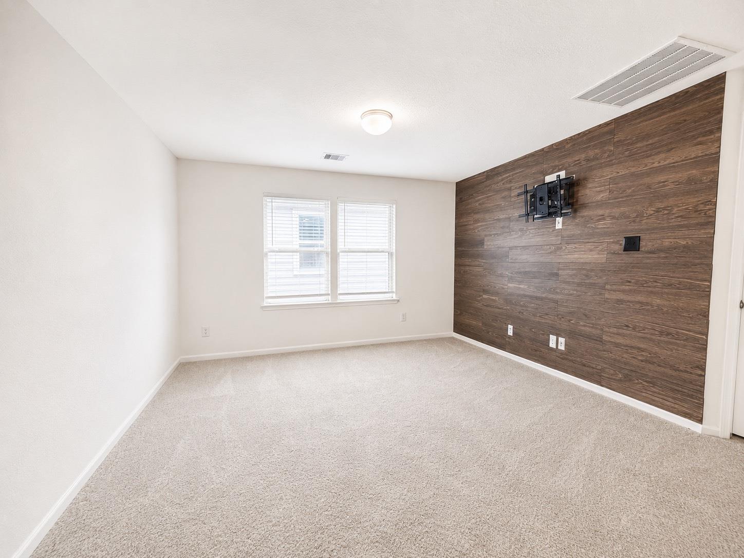 25323 Queens Causeway Lane