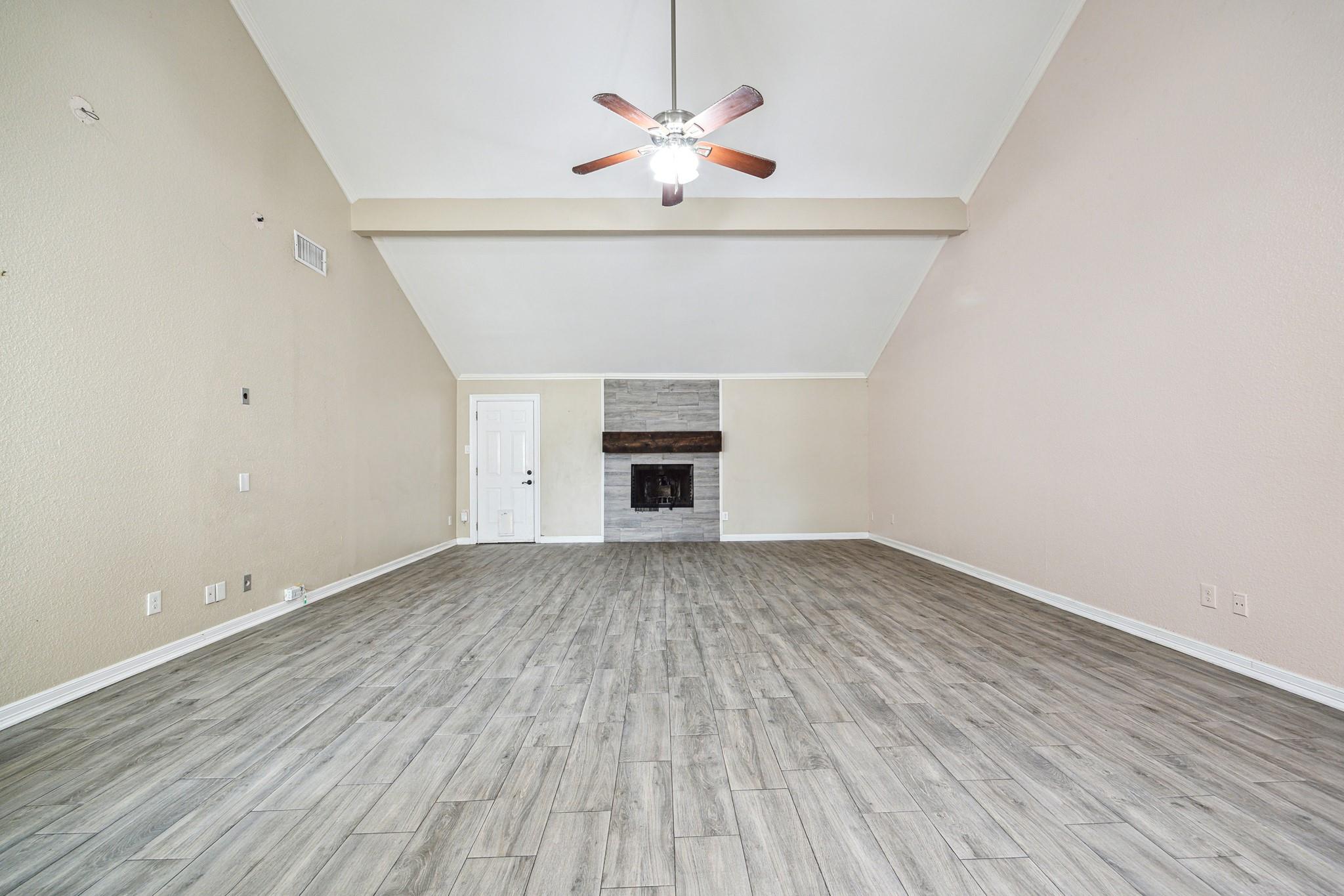 12007 Fairpoint Drive