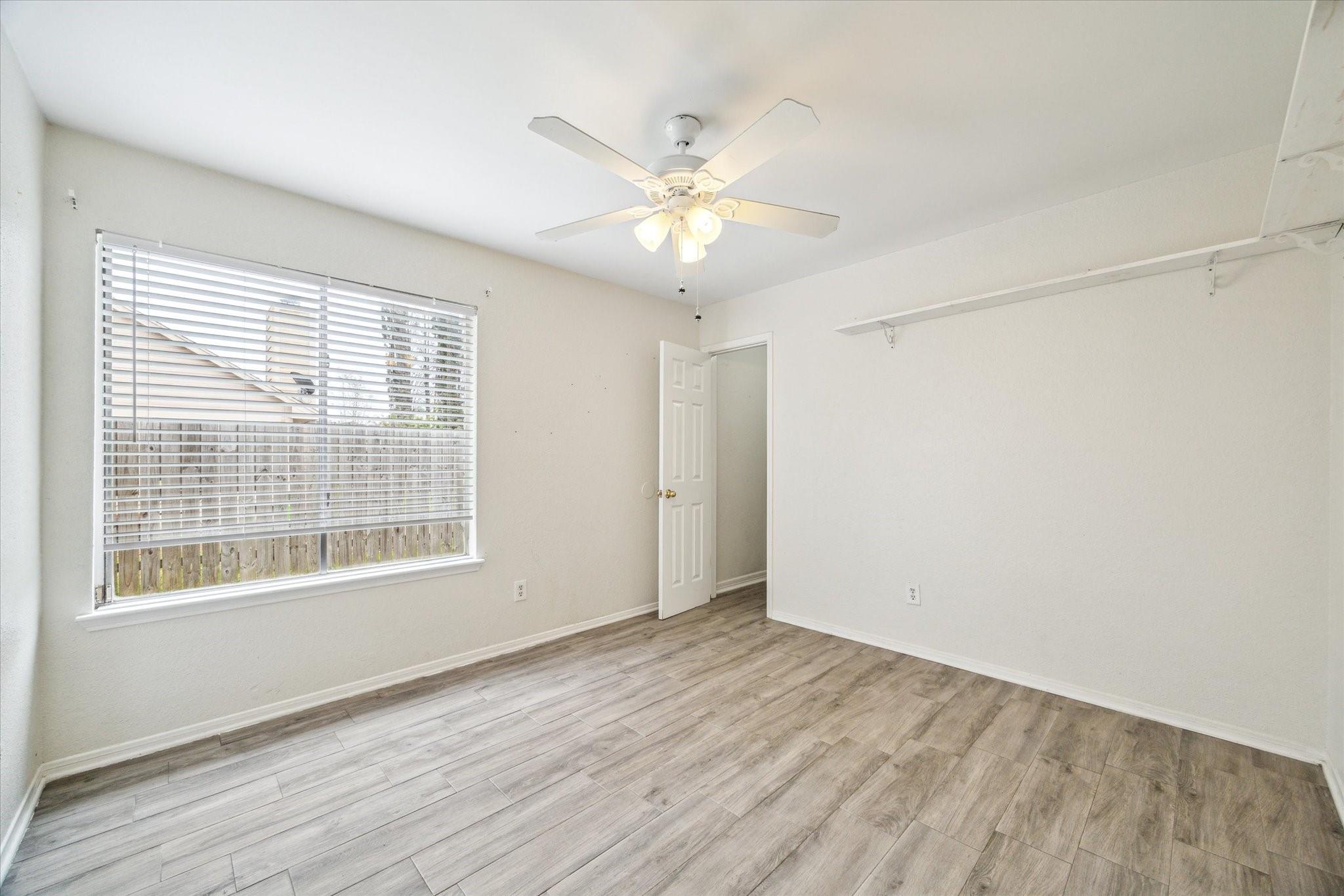 12007 Fairpoint Drive