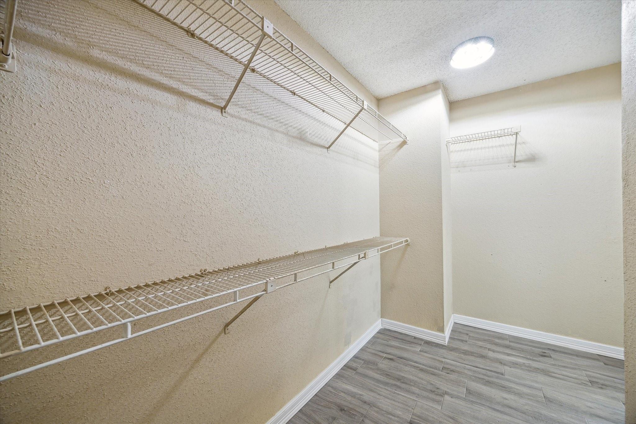 12007 Fairpoint Drive