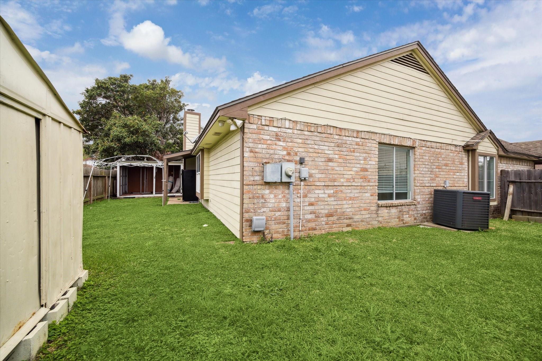 12007 Fairpoint Drive