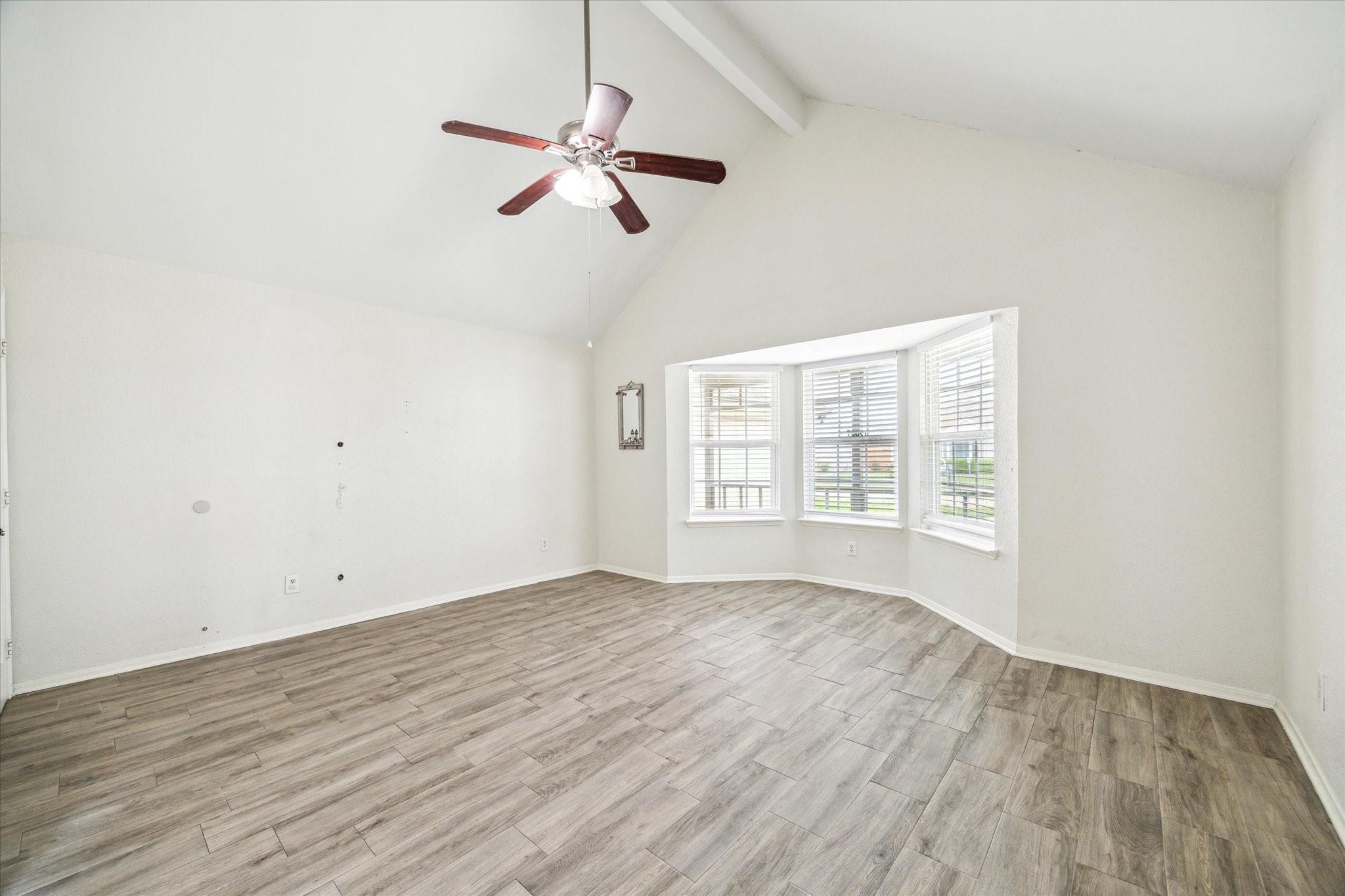 12007 Fairpoint Drive