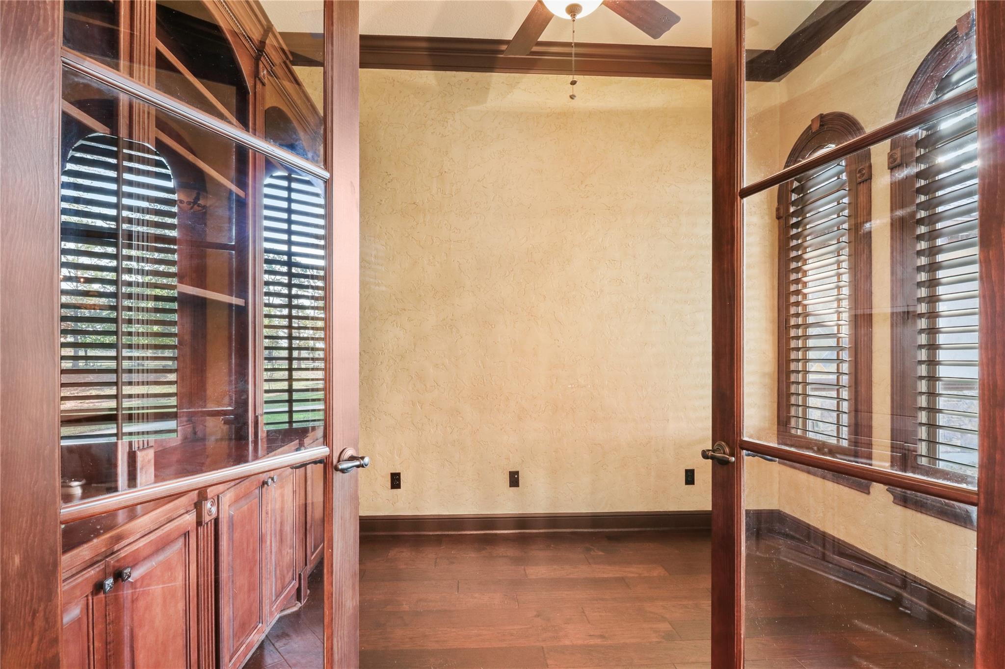 26325 Bauer Hockley Road