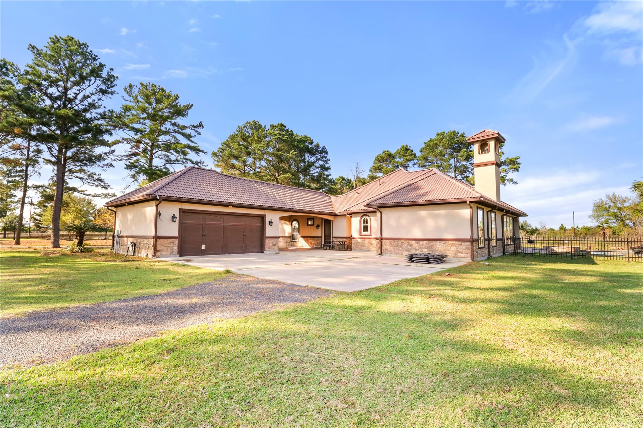 26325 Bauer Hockley Road