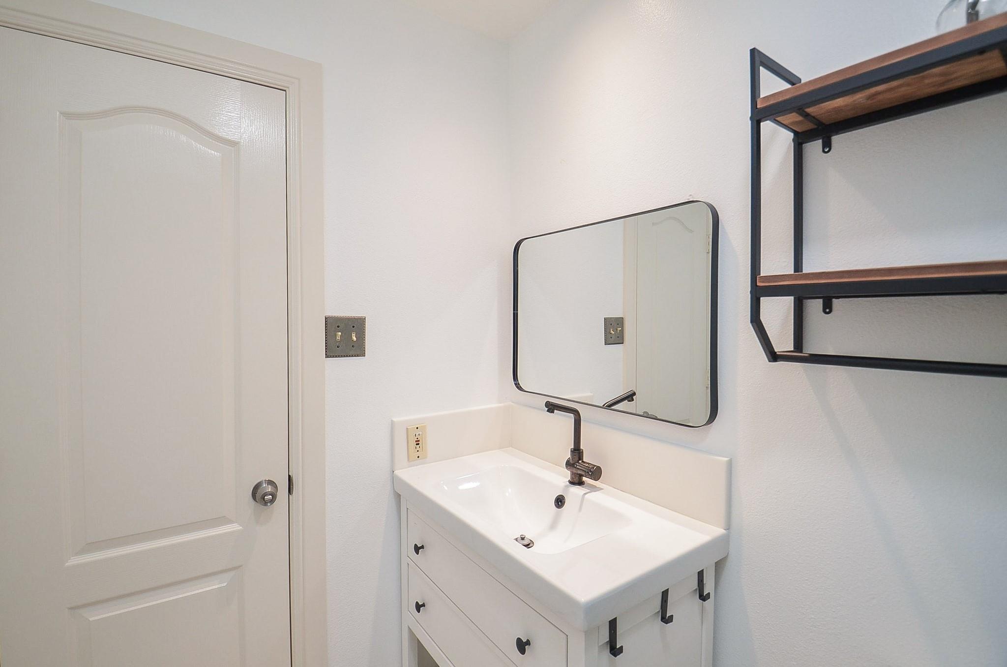 2102 Landcircle Court