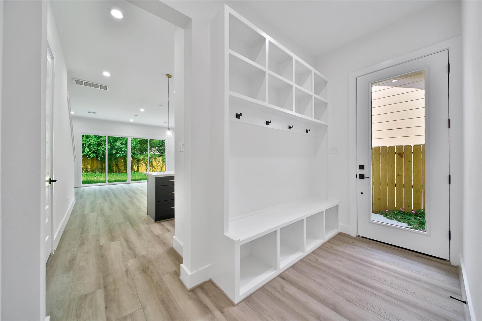 7014 Saint Augustine Street