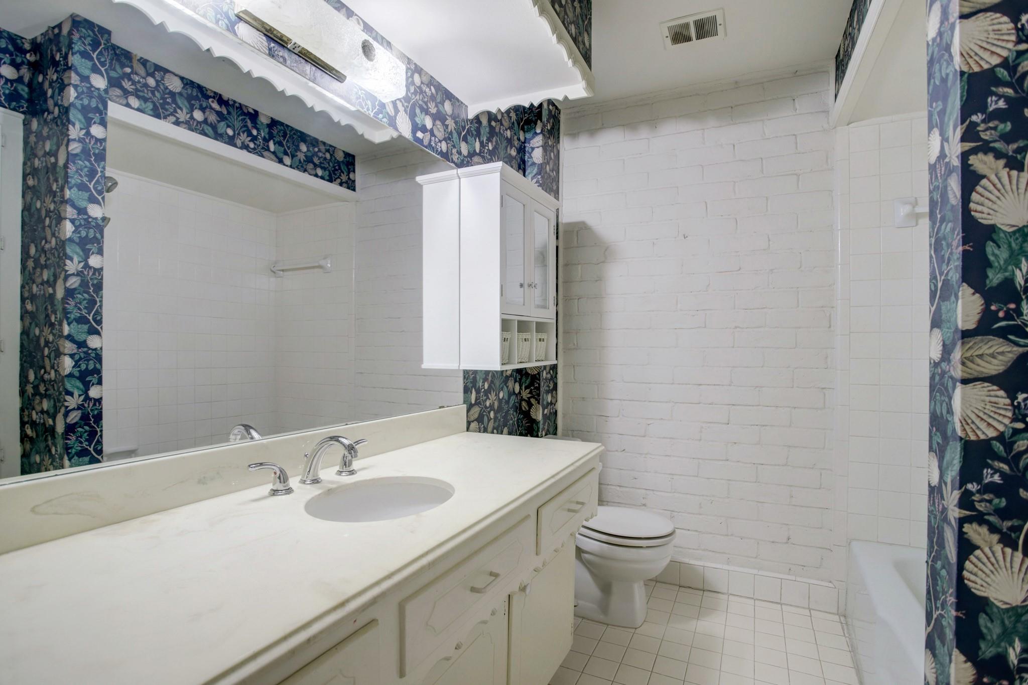 1412 Walnut Bend Lane # 19