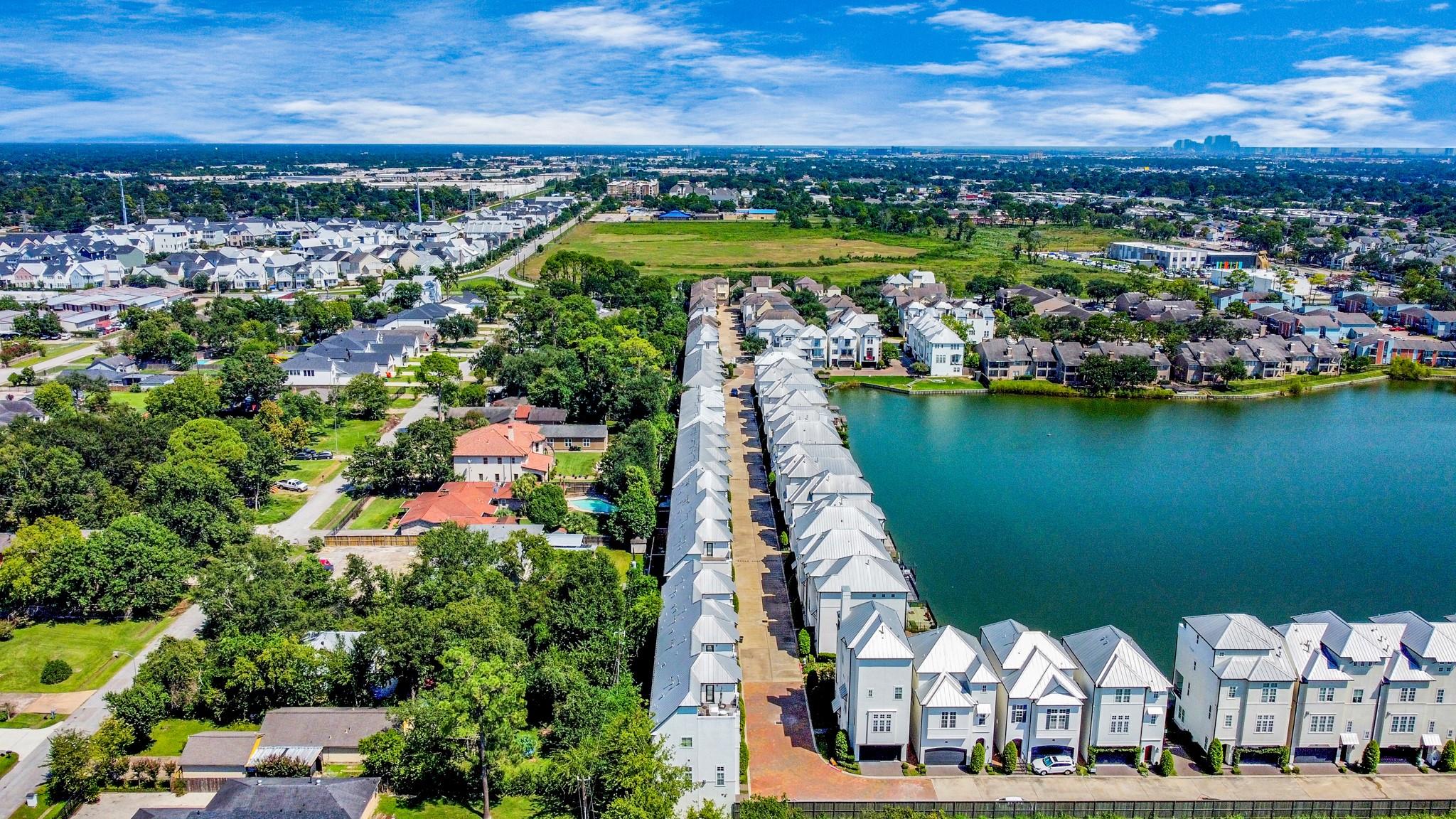 8928 Lakeshore Bend Drive