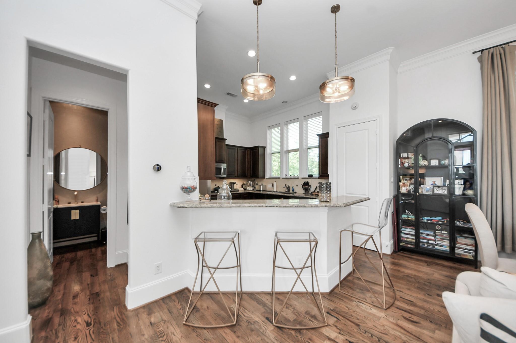 8928 Lakeshore Bend Drive