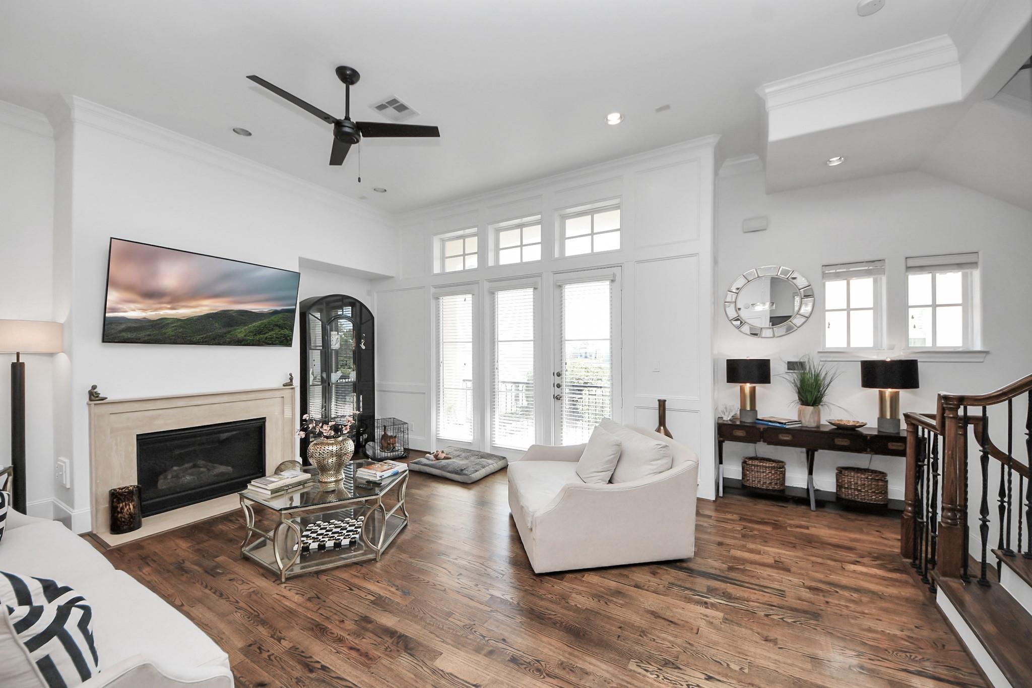 8928 Lakeshore Bend Drive