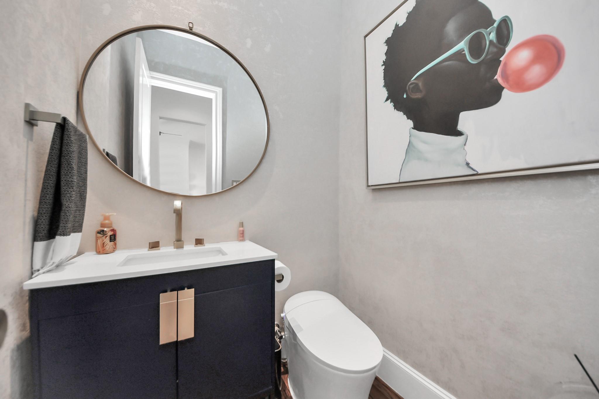 8928 Lakeshore Bend Drive