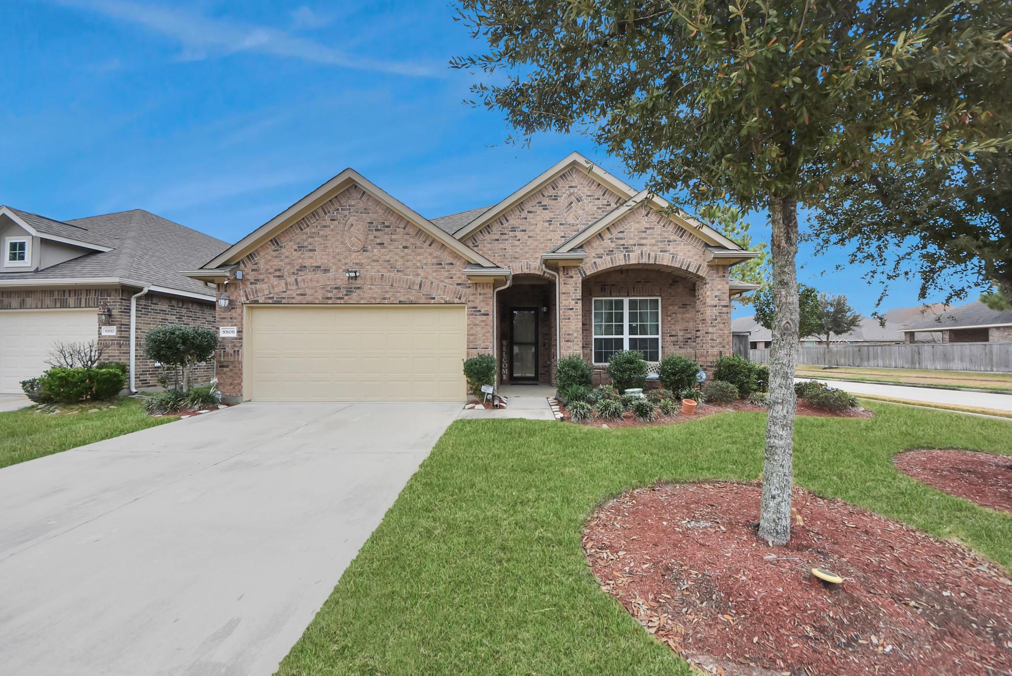 8806 Chapada Highlands Drive