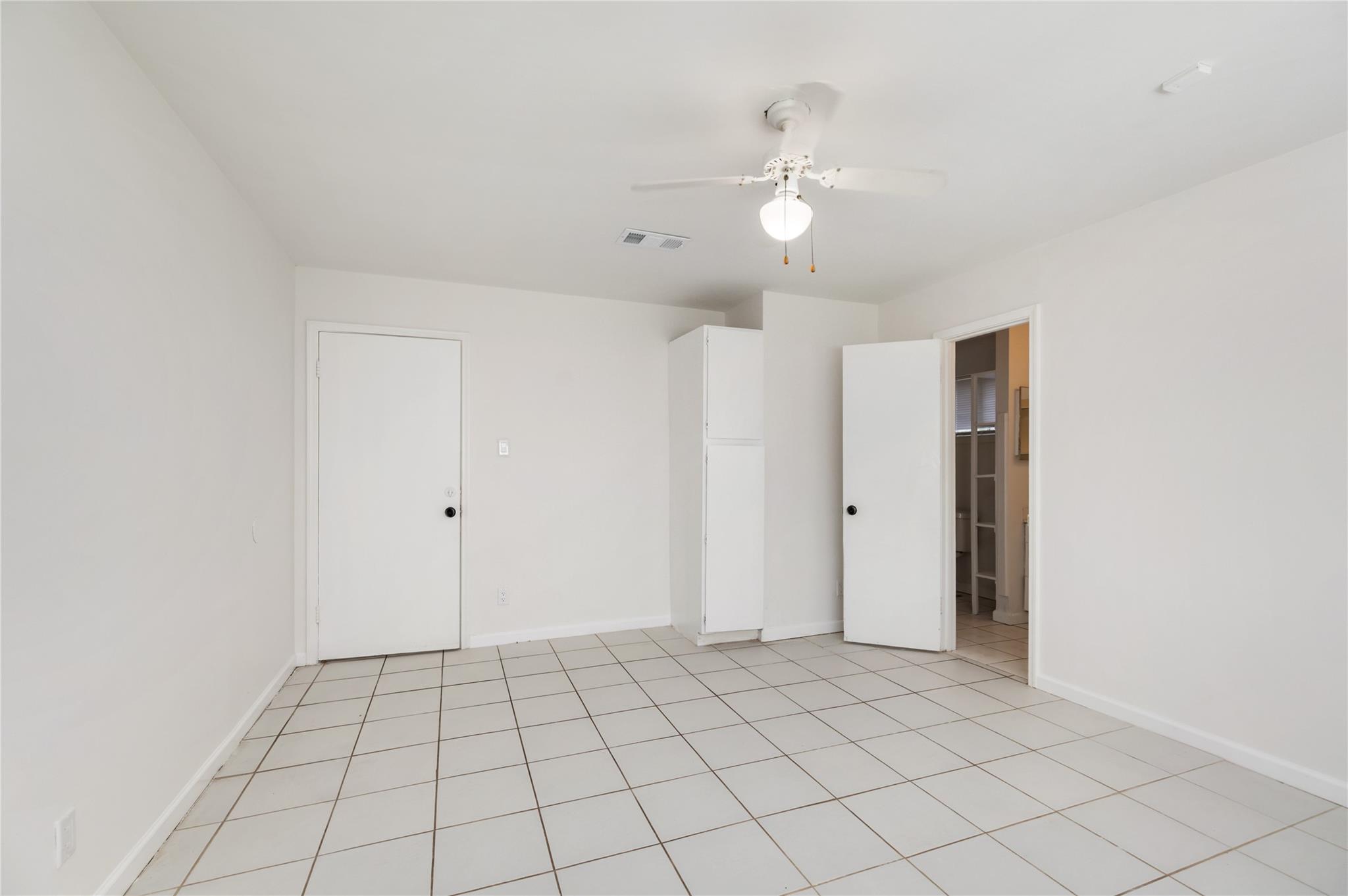 10707 Glenfield Ct Court