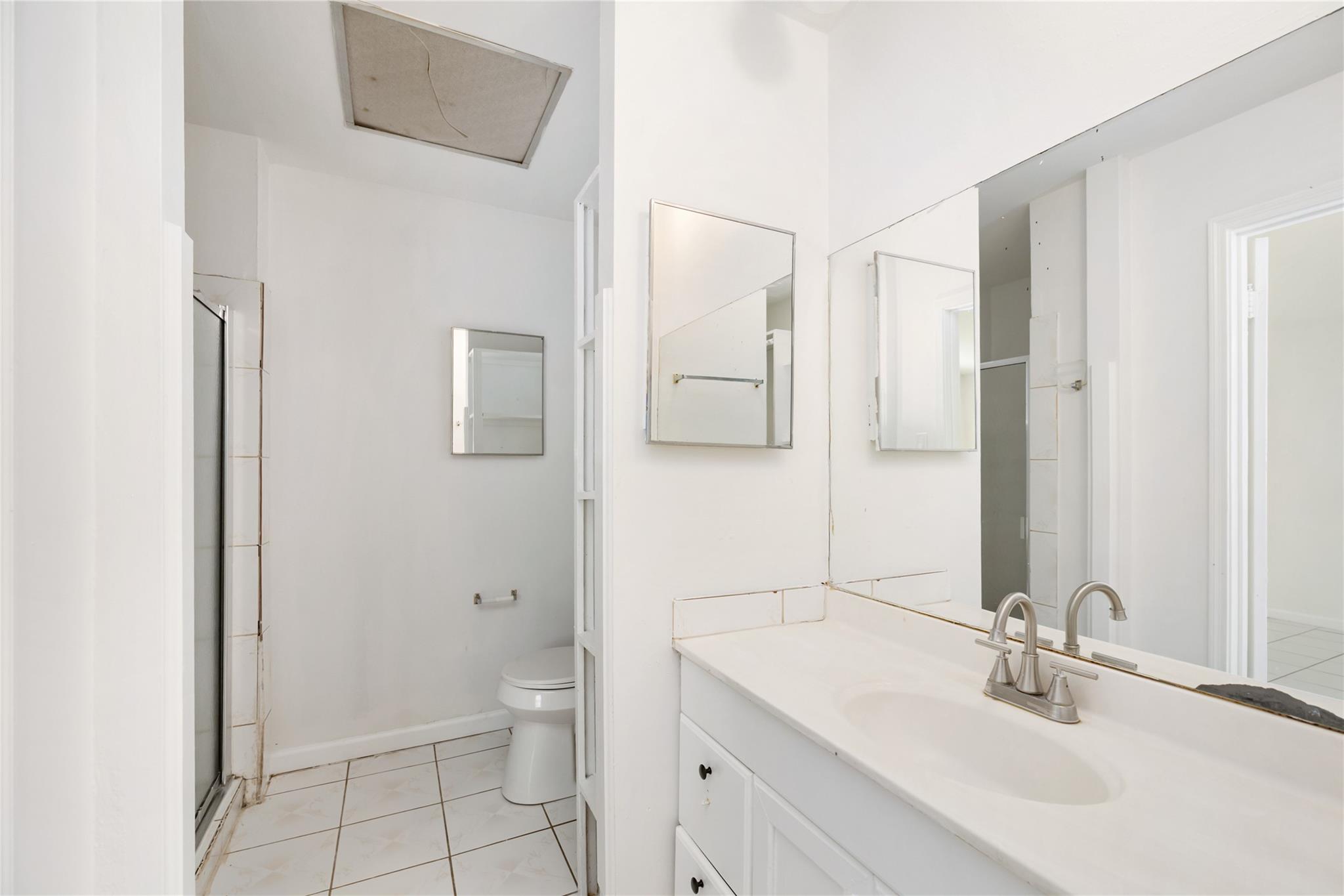10707 Glenfield Ct Court