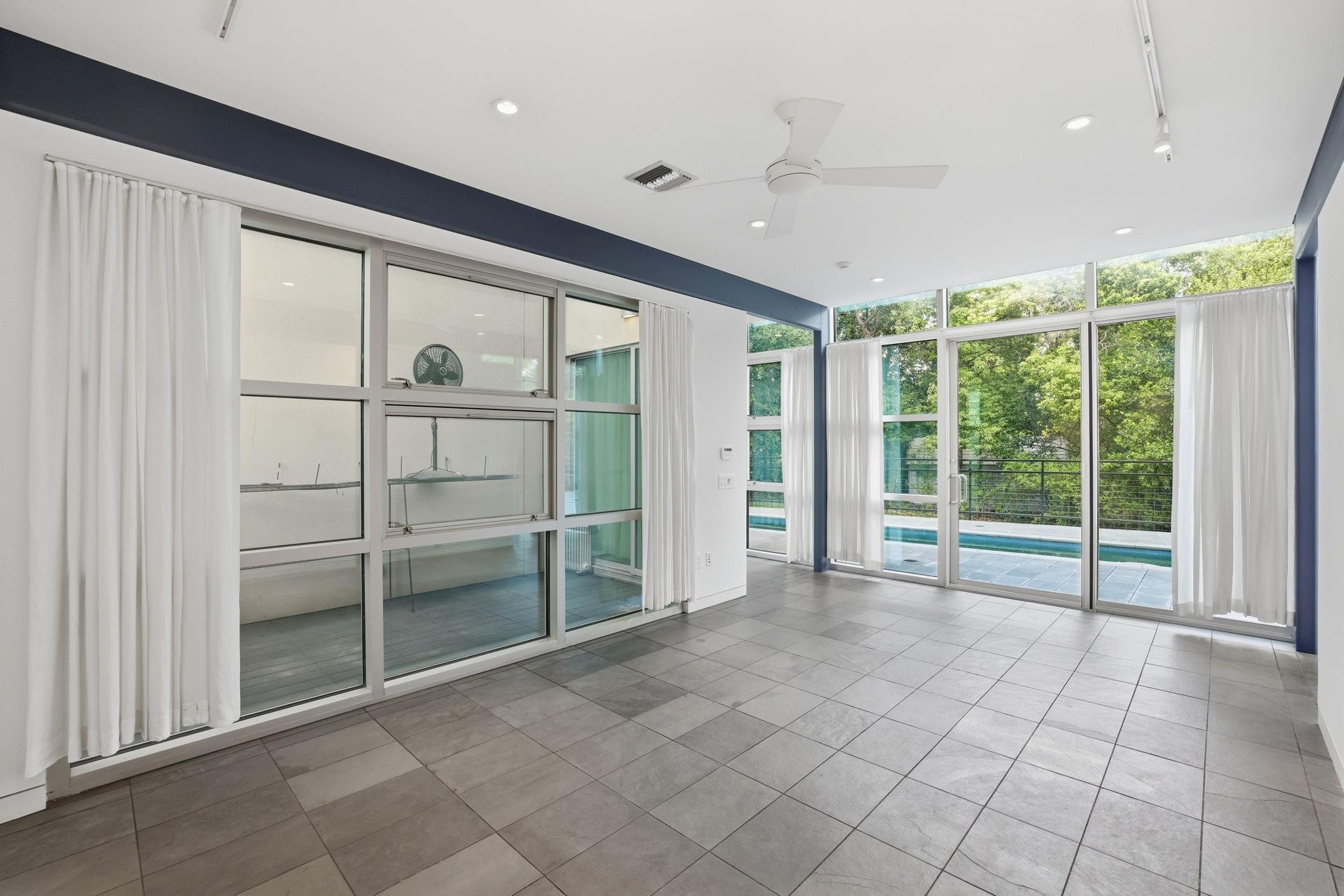 2424 White Oak Drive