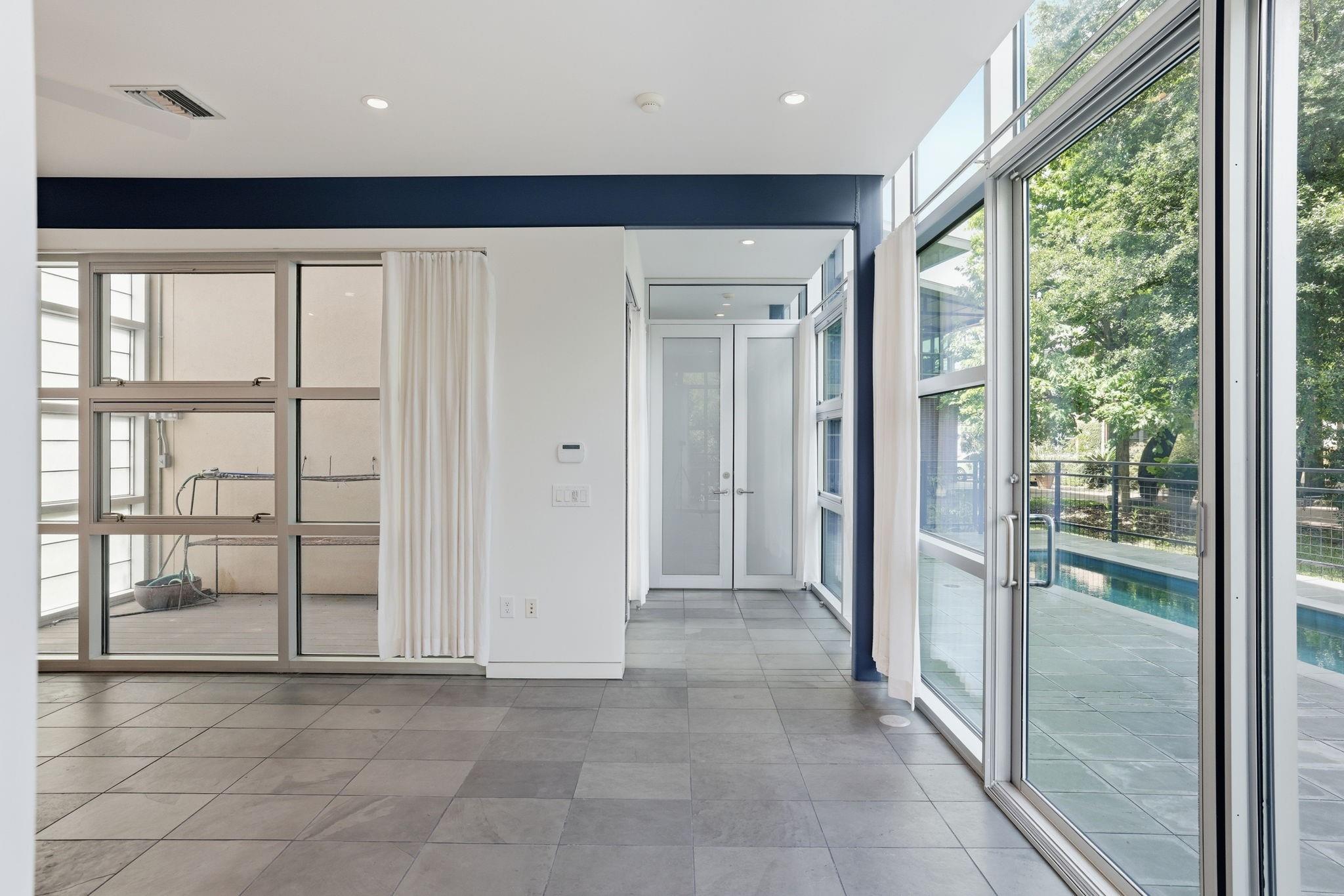 2424 White Oak Drive