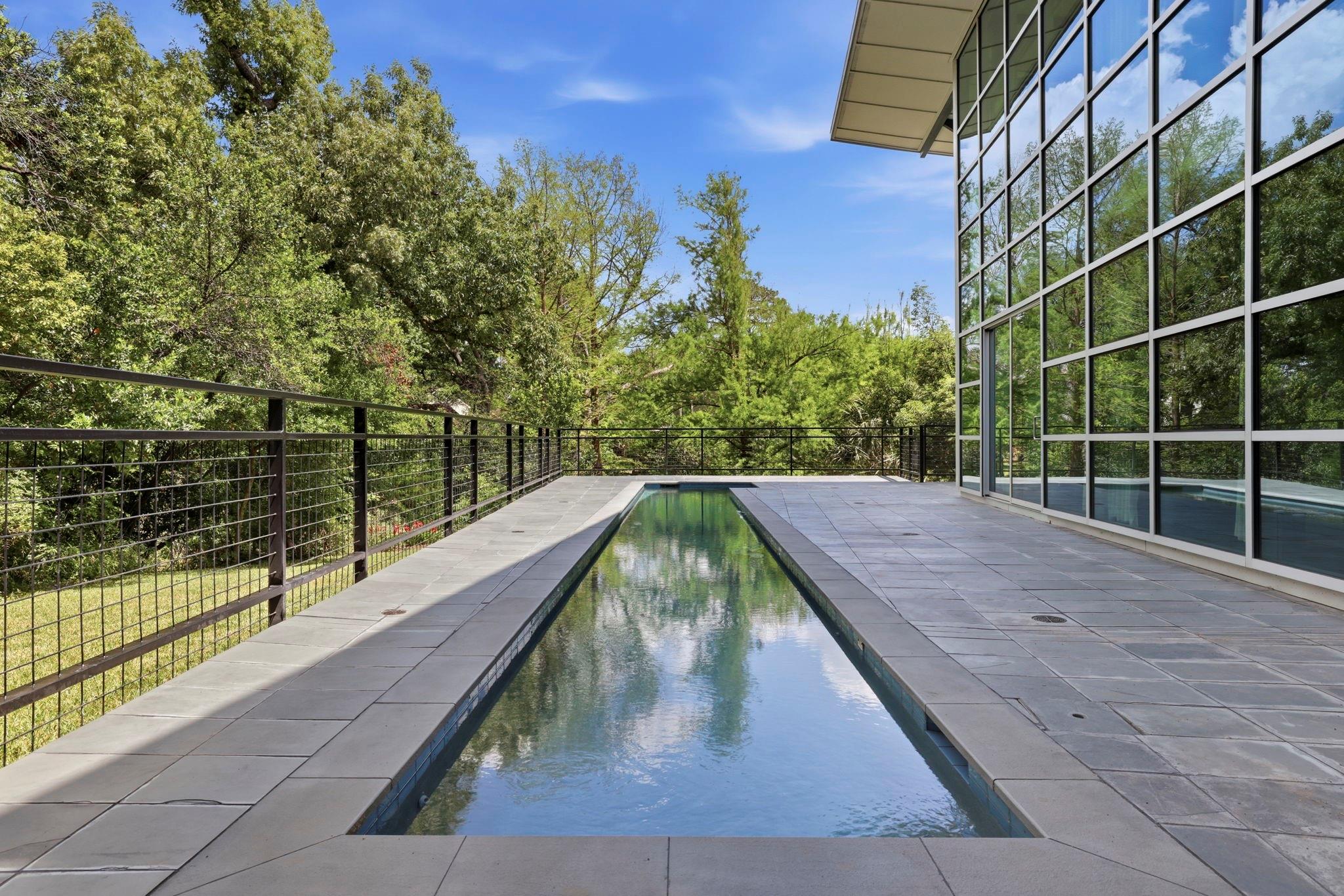 2424 White Oak Drive