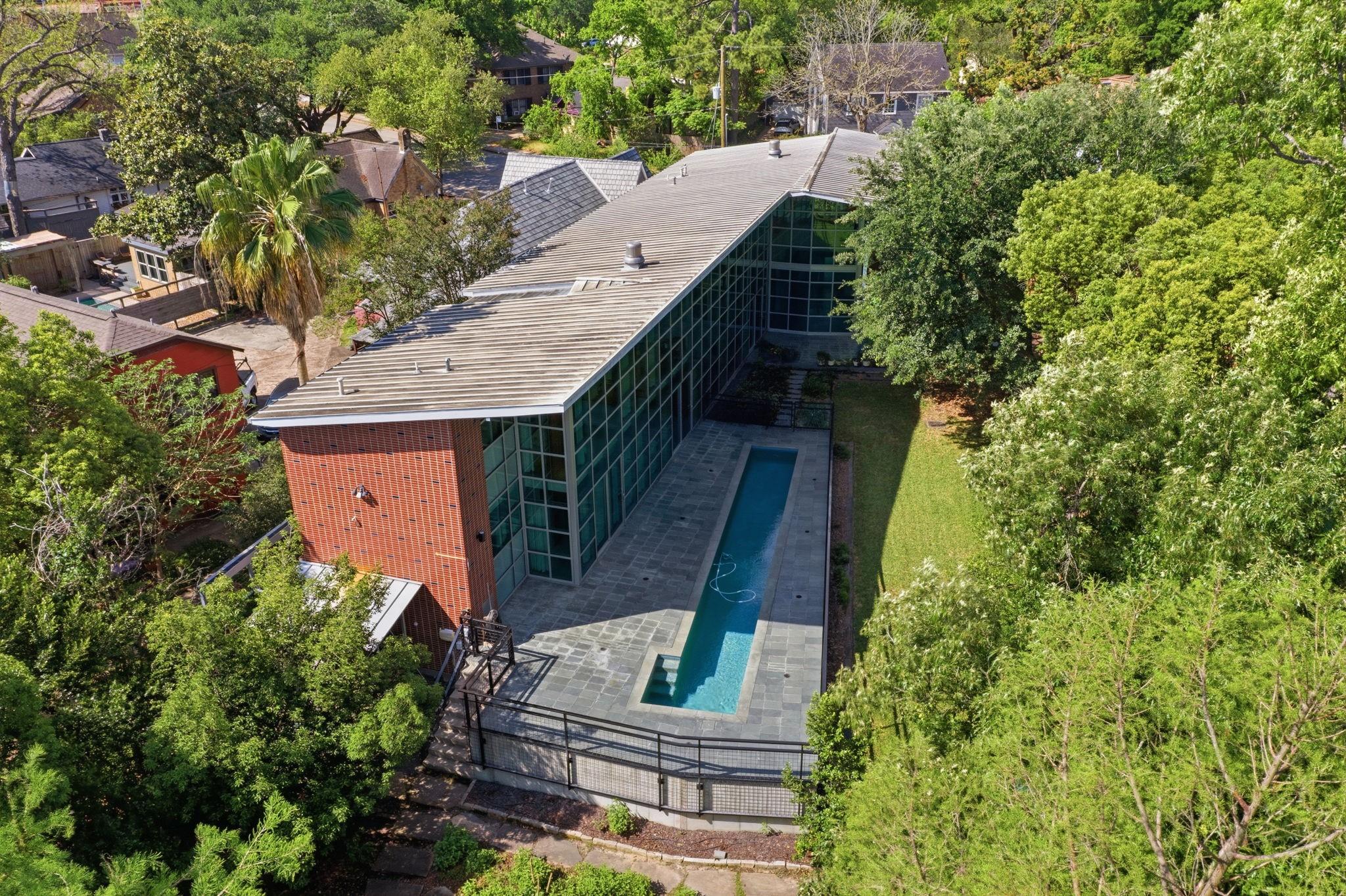 2424 White Oak Drive